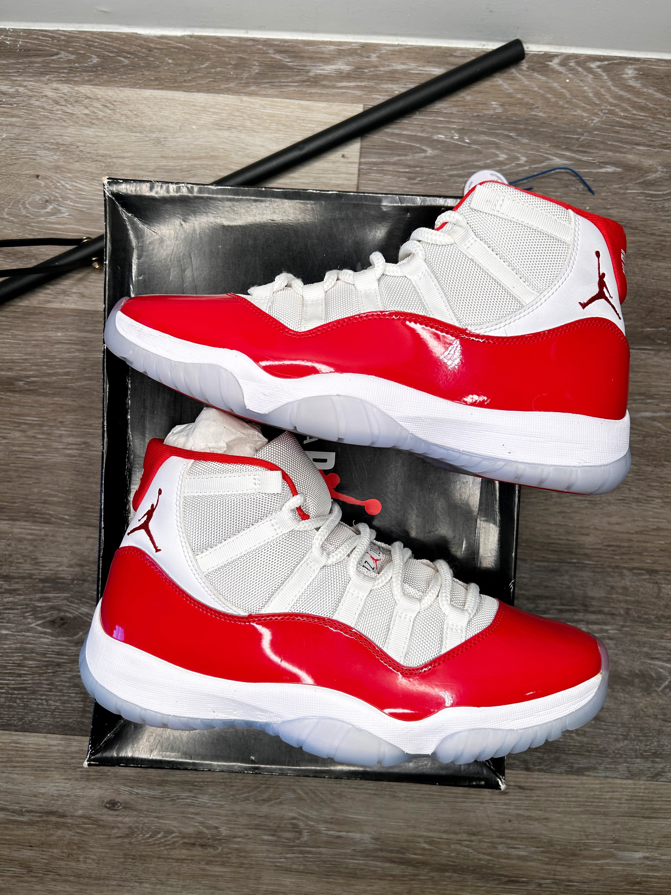 Nike Air Jordan 11 Retro 'Cherry' (2022) CT8012-116 Size 10.5