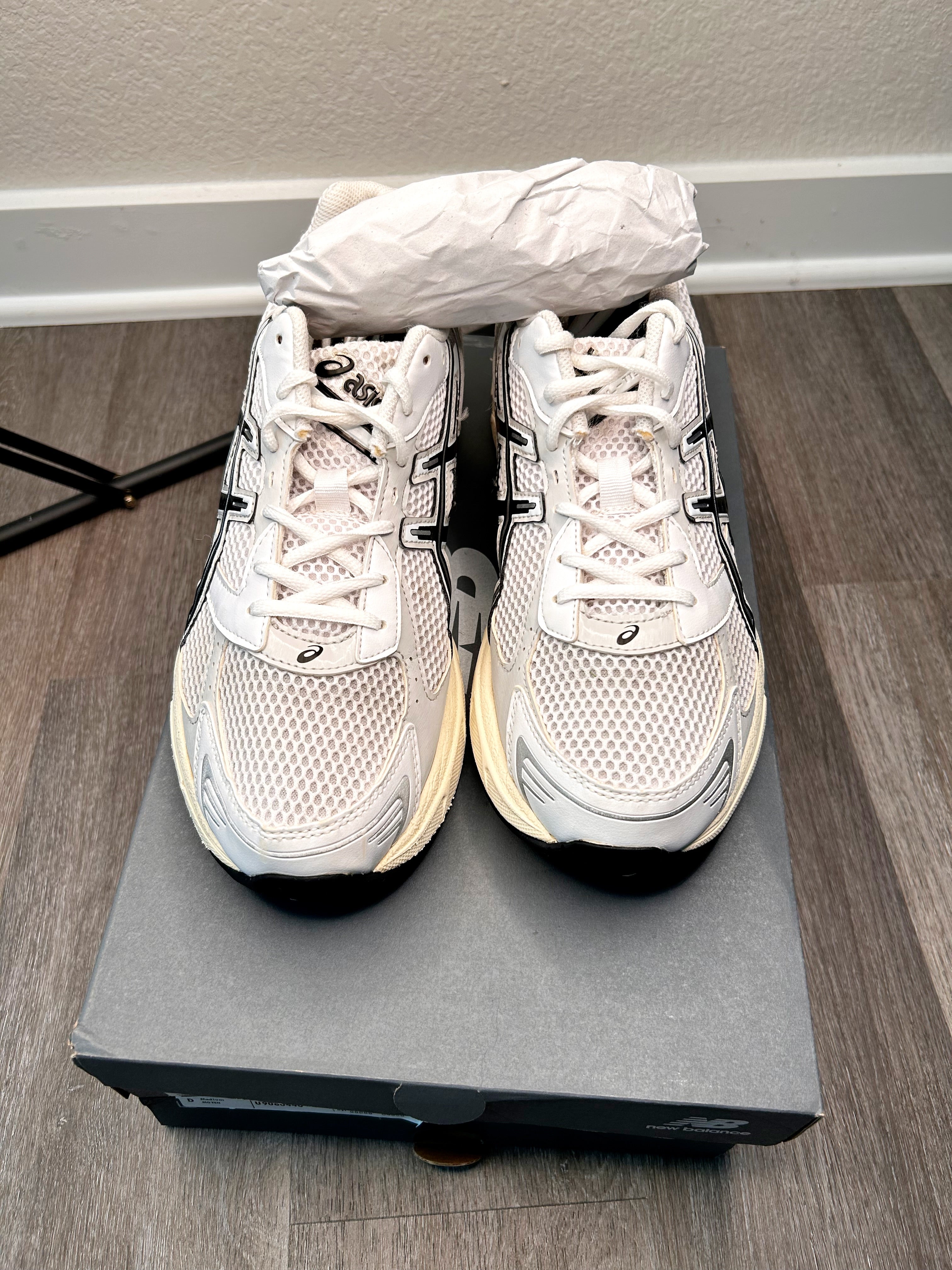 ASICS 1130 GEL size 11 men’s cloud grey