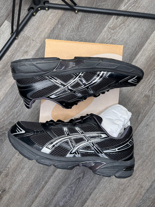 ASICS GEL-1130 Black Pure Silver Mens 11.5 Womens 13 Running Shoes Sneakers