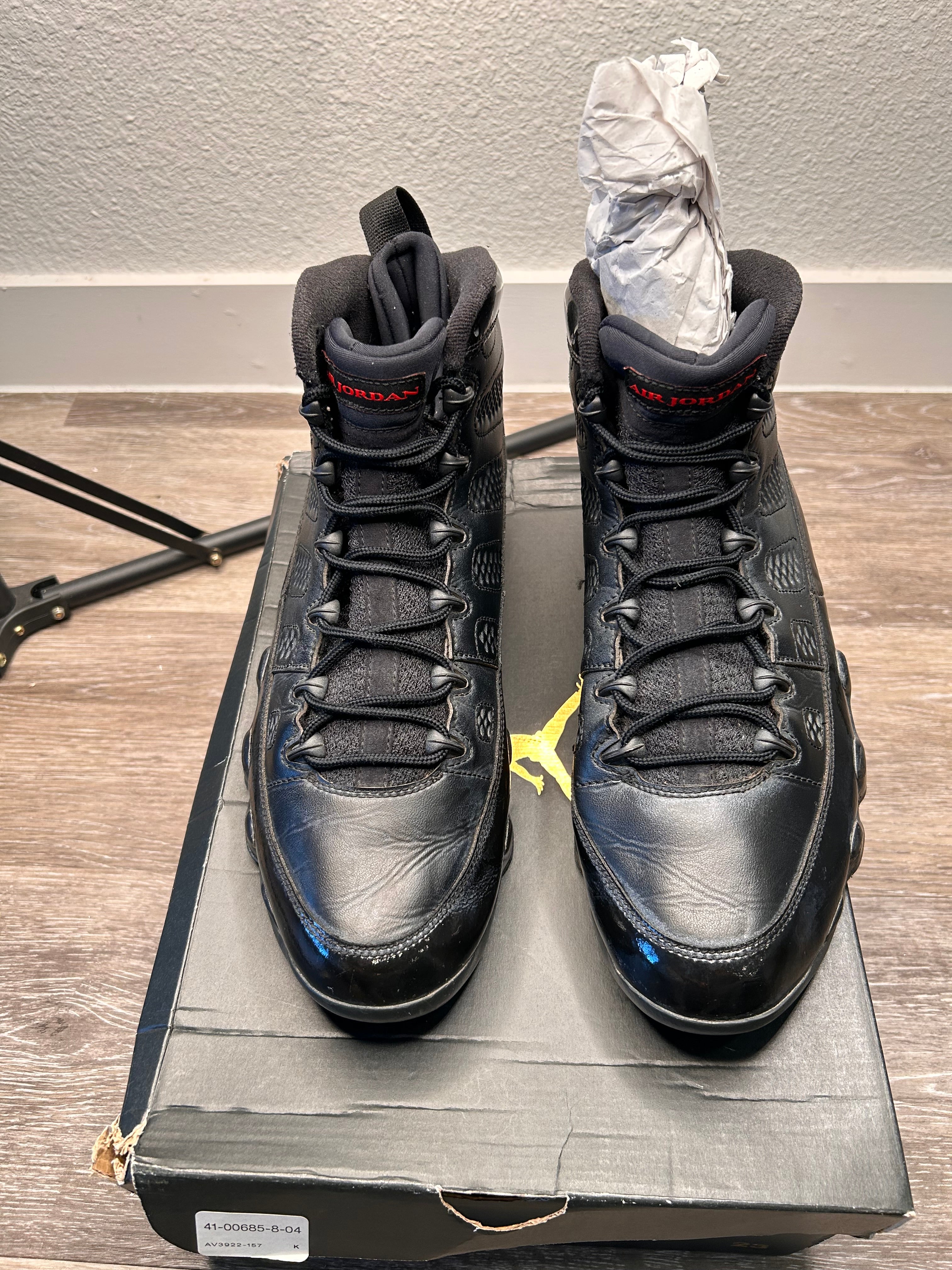 (2018) Nike Air Jordan 9 Retro Bred Patent Leather Size 11.5 (302370-014) )