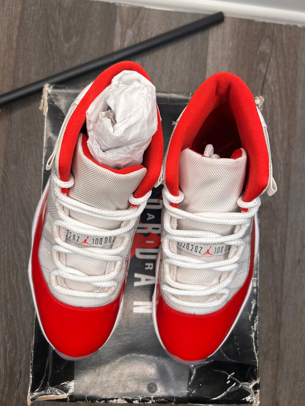 Size 8.5 Nike air Jordan retro 11 CHERRY (2022)