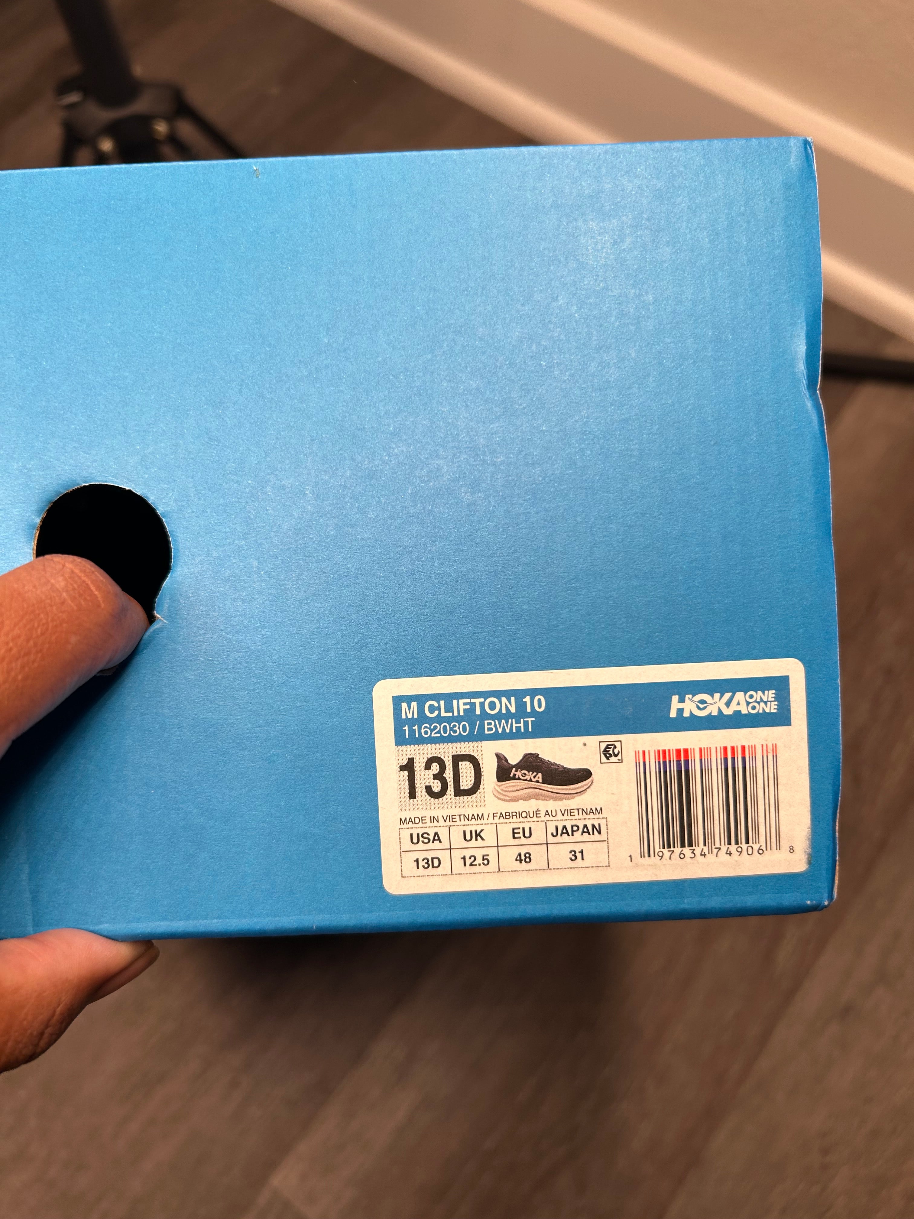 HOKA ONE ONE Clifton 10 Black White Mens Size 13 Running Shoes Sneakers w/ Box