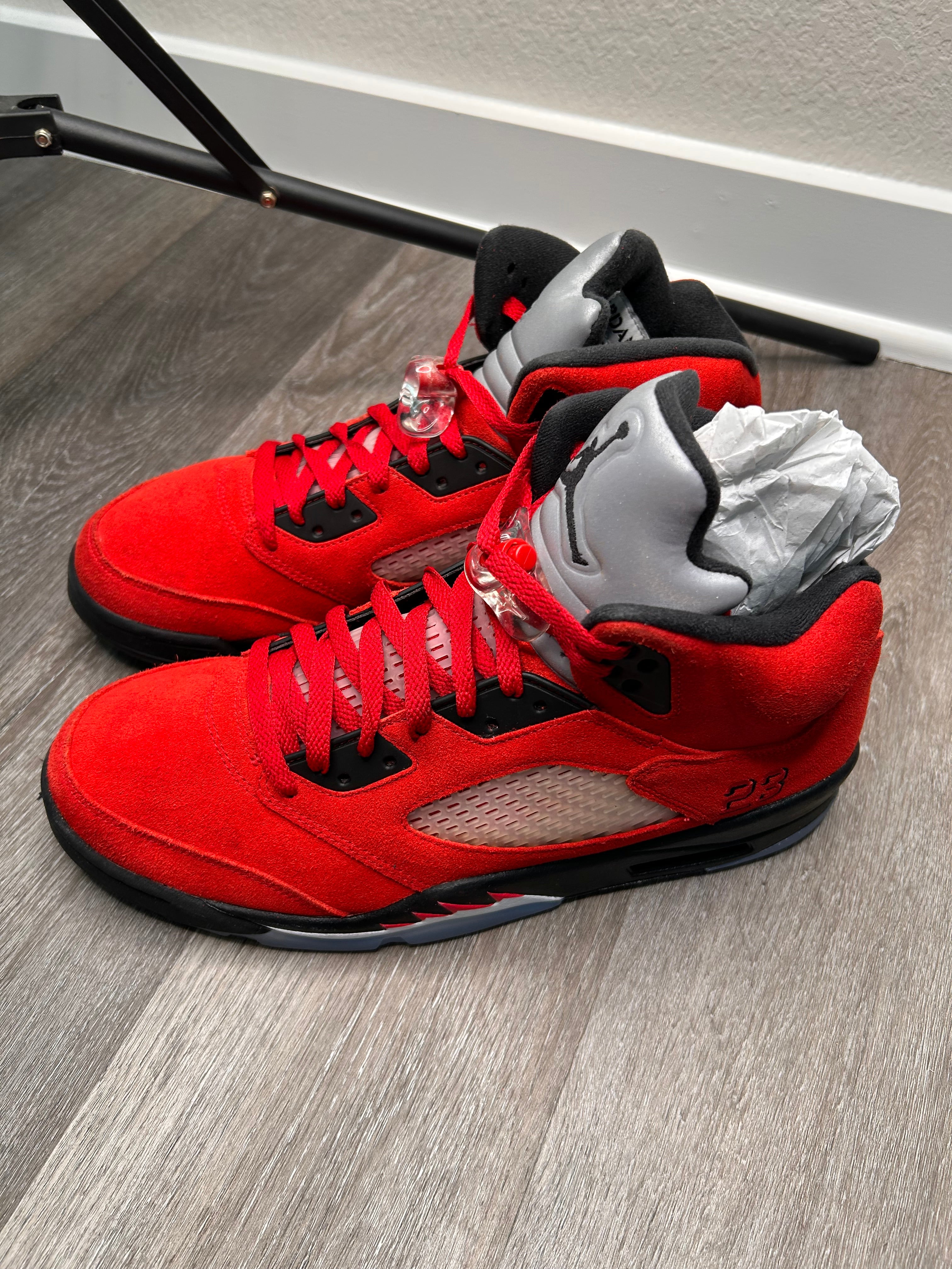 Size 13 Nike air Jordan retro 5 V Raging Bulls (2021) mens