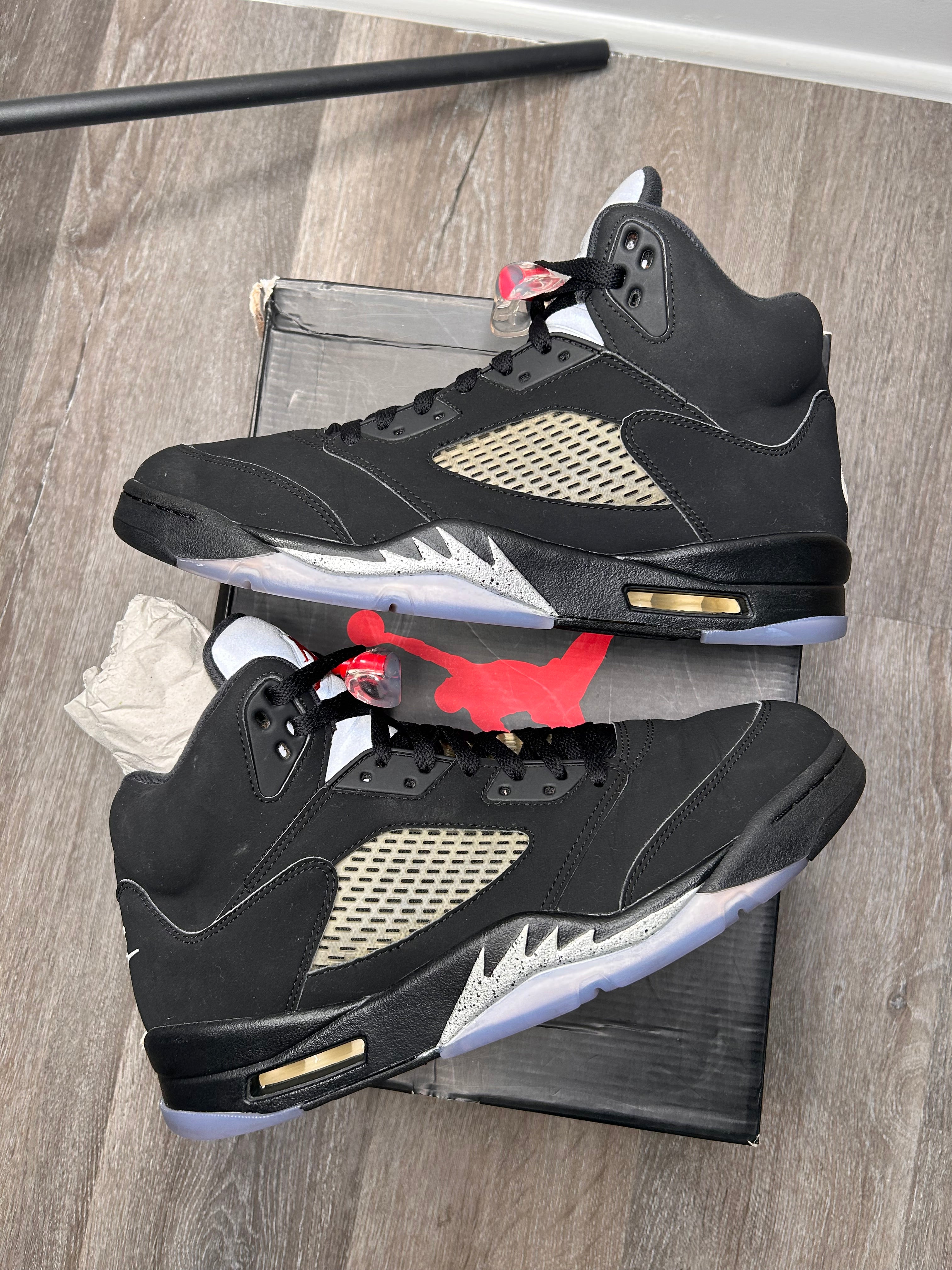 Nike air retro Jordan 5 BLACK METALLIC (2016) size 11 men’s