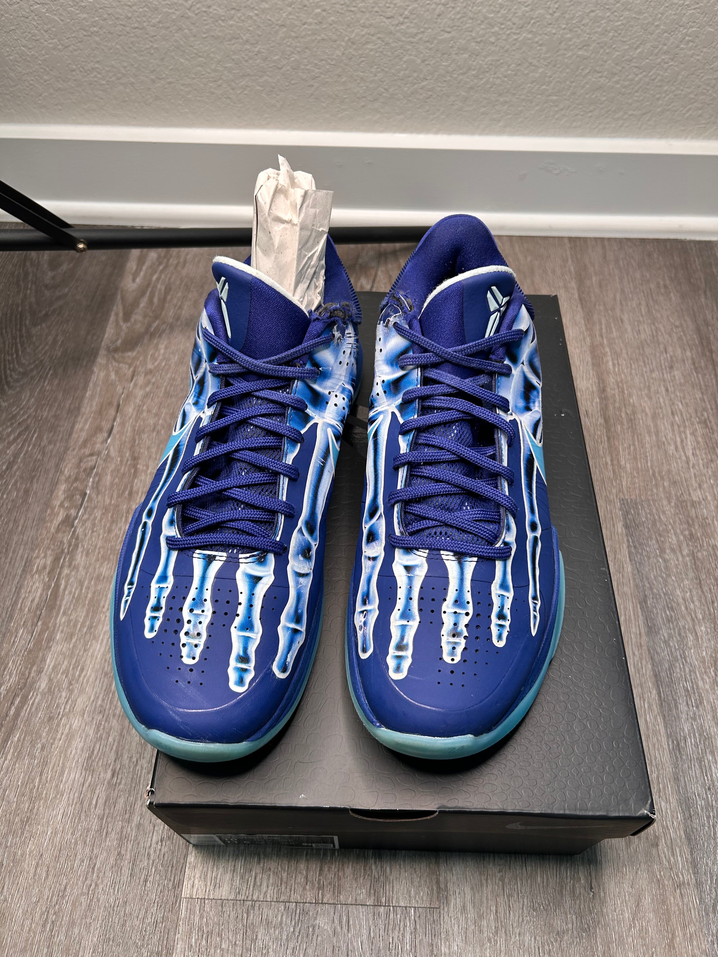 Nike Kobe 5 Skelton/ Xray Protro men’s size 10