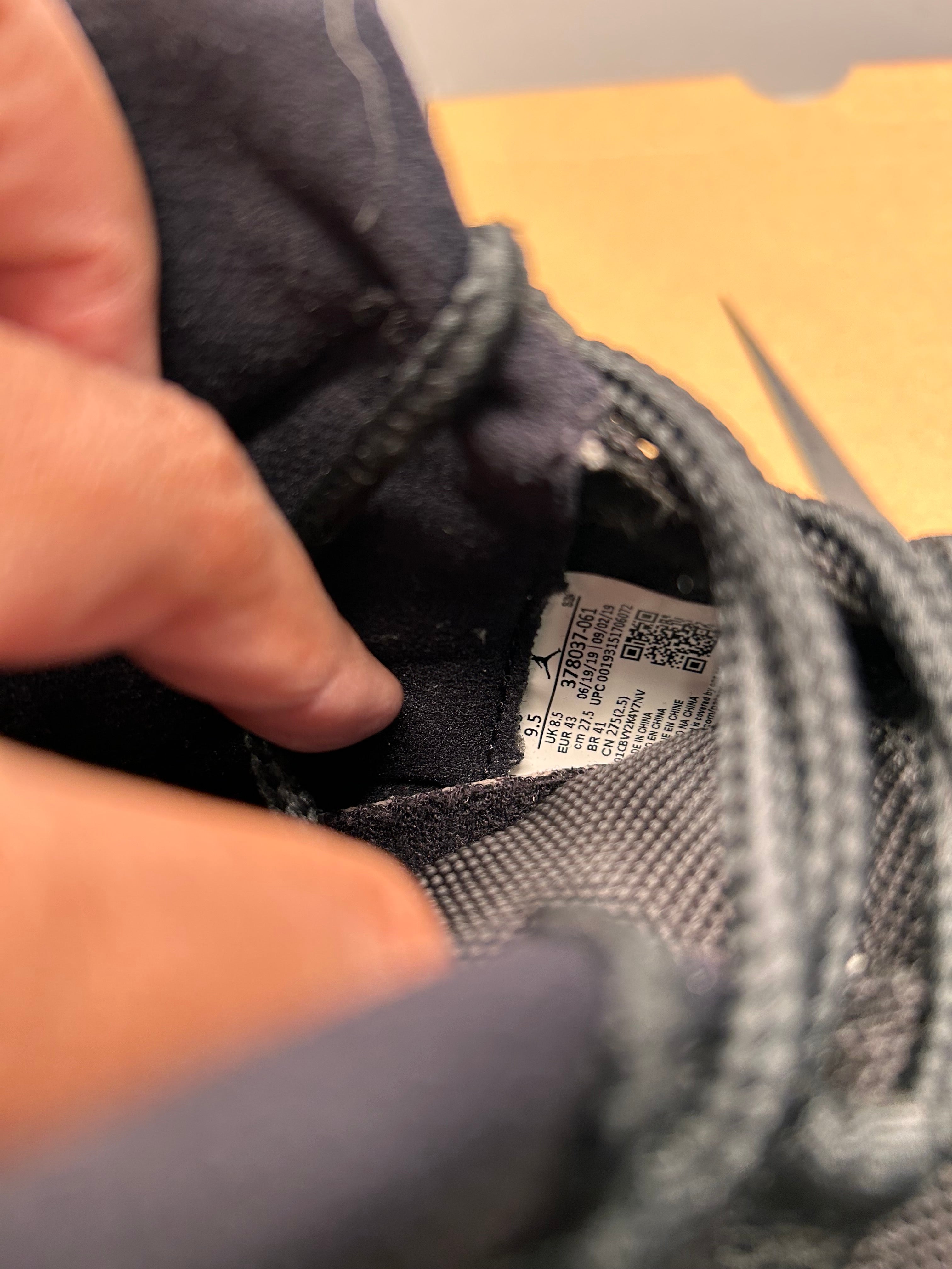 Nike Air Jordan 11 Bred (2019) Men's Size 9.5