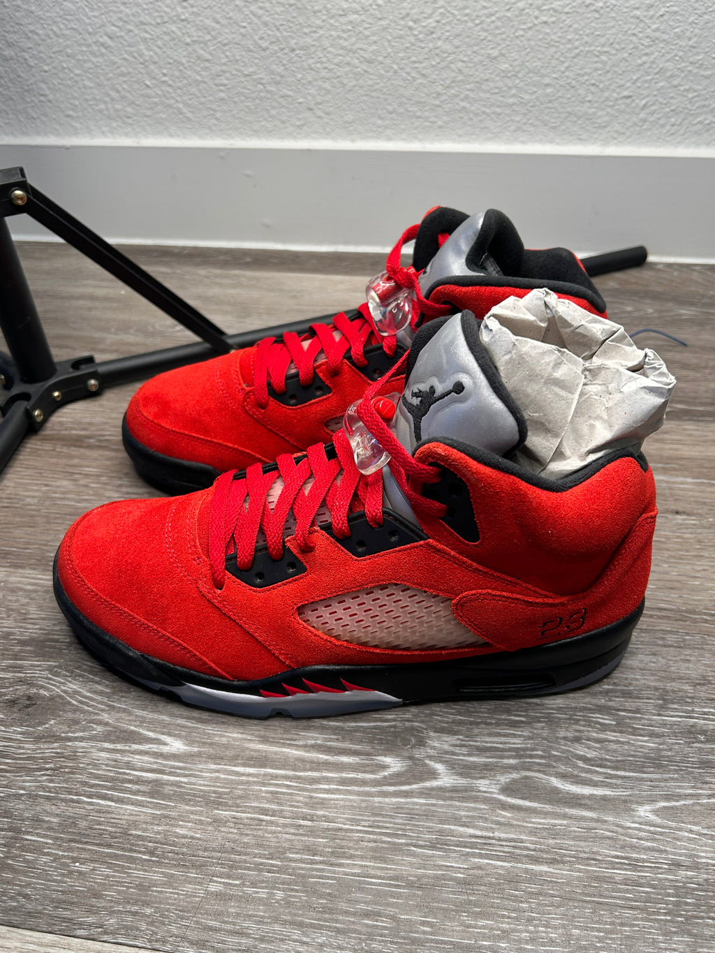 Nike Air Jordan 5 Retro Raging Bull Red Size 10 Mens DD0587-600 (2021)