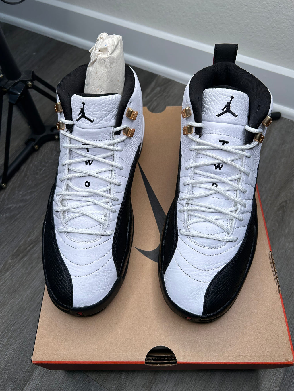 Size 9.5 - Jordan 12 Taxi (2025) CT8013-117