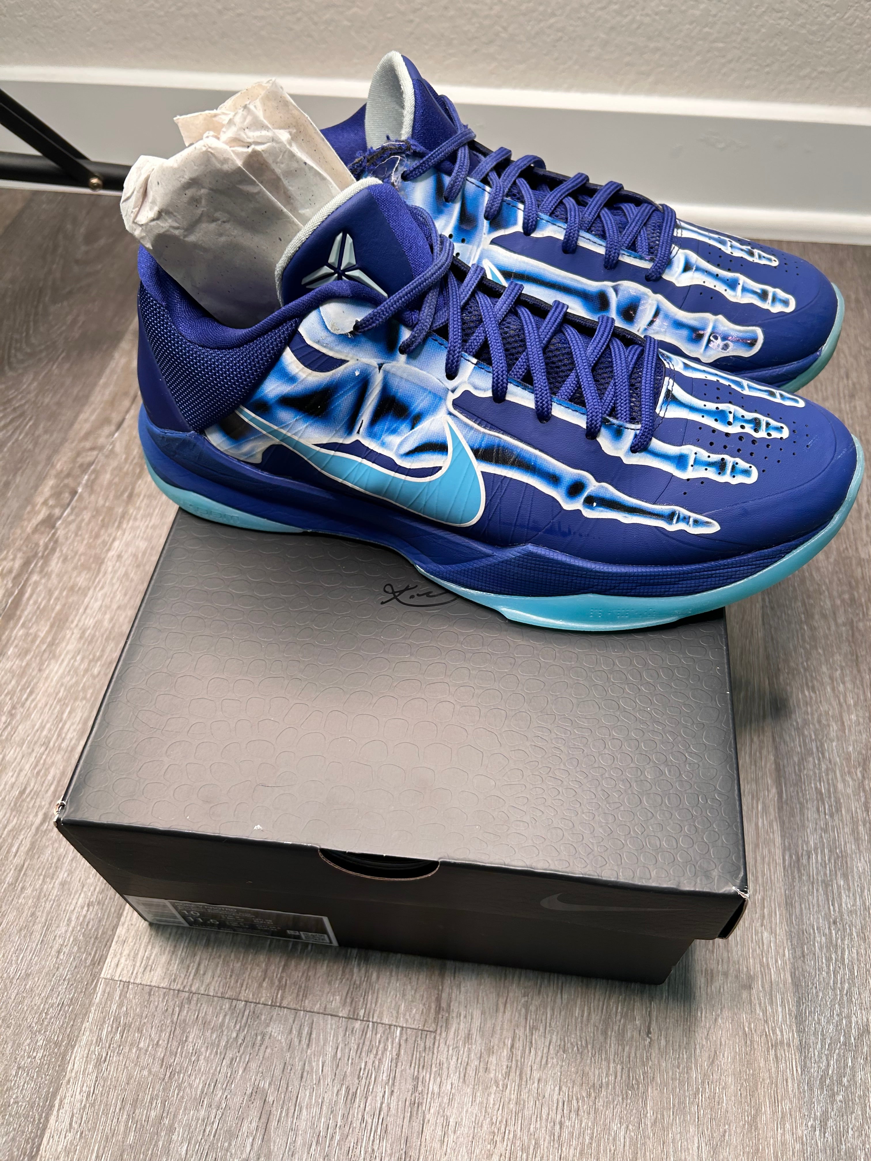 Nike Kobe 5 Skelton/ Xray Protro men’s size 10