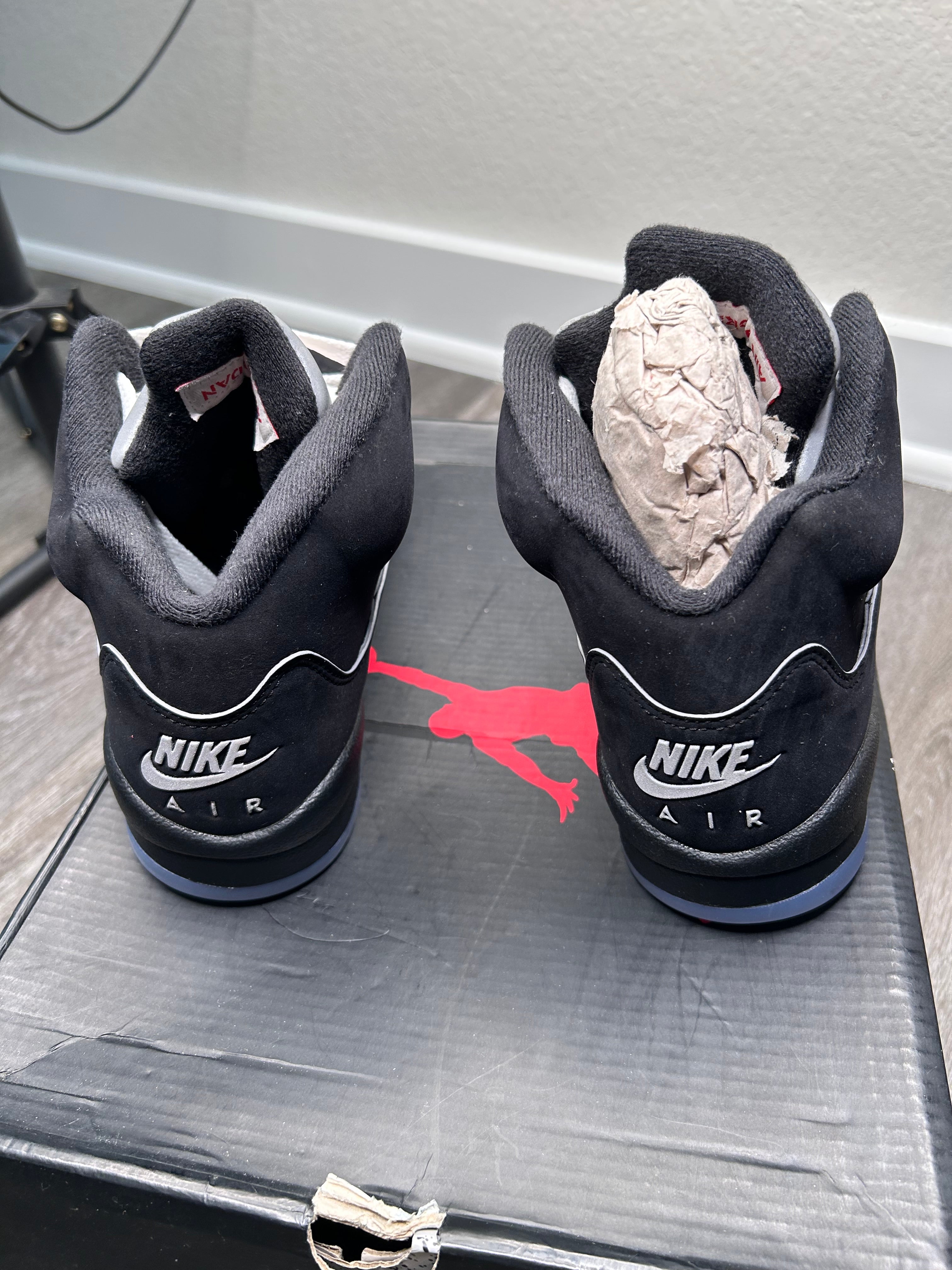 Size 7Y - Jordan 5 Black Metallic Reimagined (2025) HF3976001