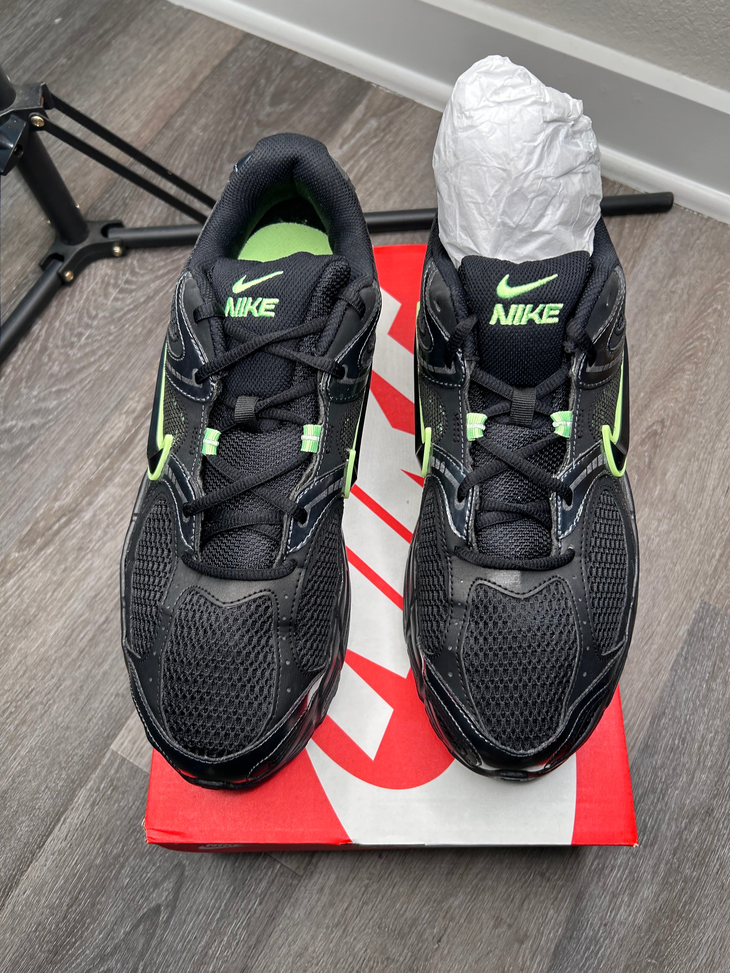 Size 13 - Nike V5 RNR LIME BLAST HJ5228-005