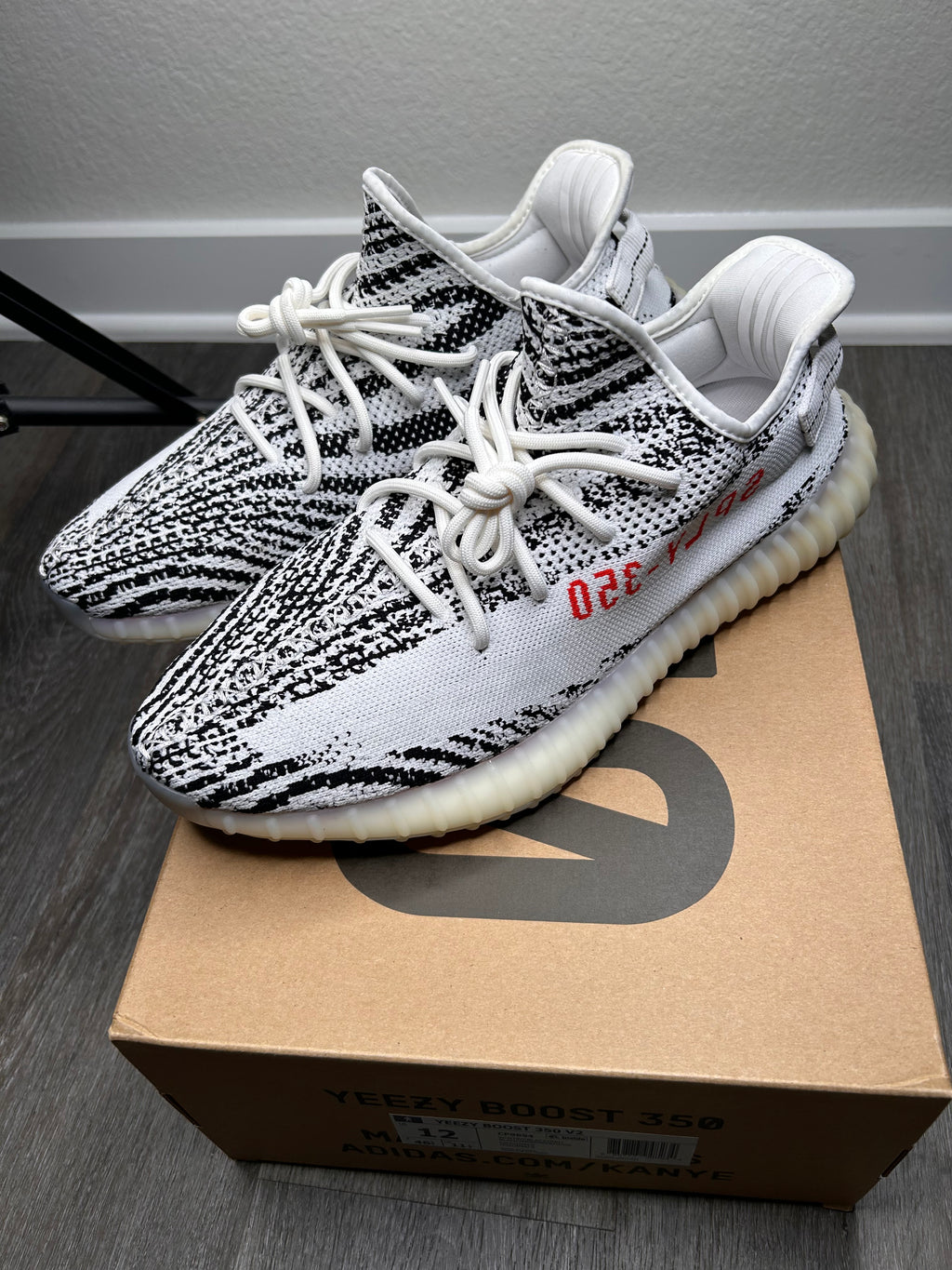 Adidas Yeezy 350 zebra V2 (2021) size 12