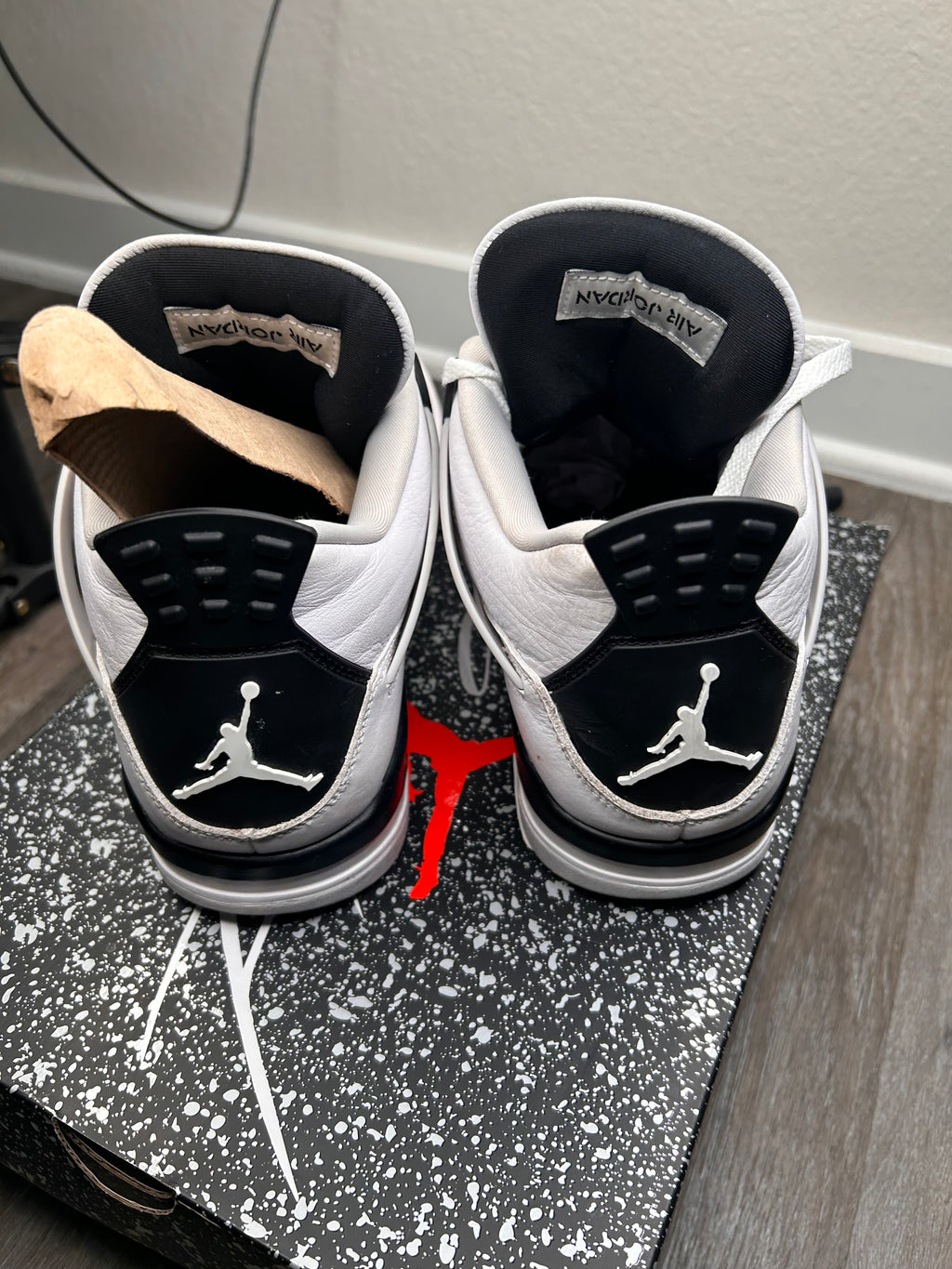 Size 10.5 Nike air Jordan retro 4 MILITARY BLACK