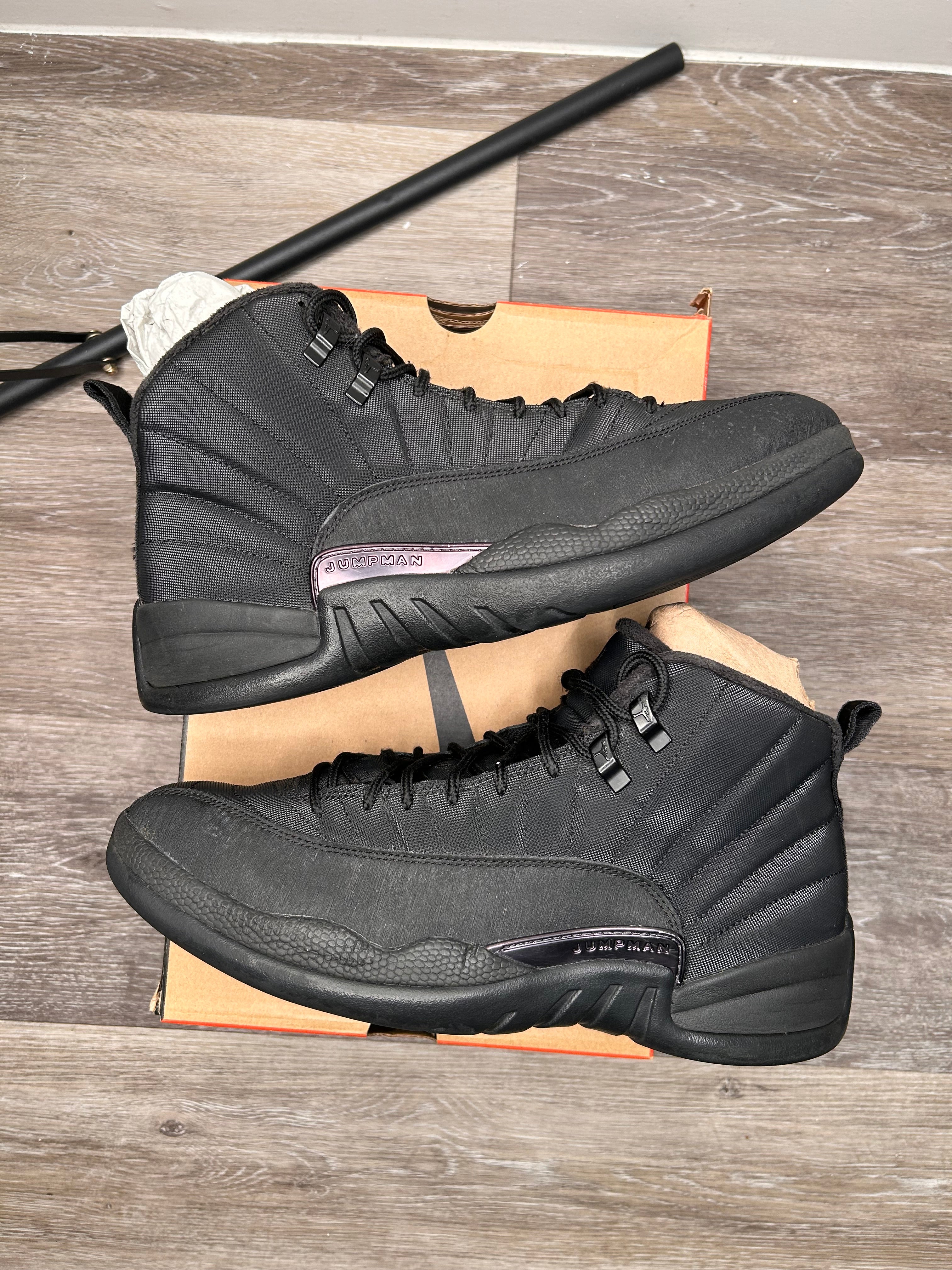 Nike Air Retro Jordan 12 Winterized Triple Black - Size 10.5 (2018)