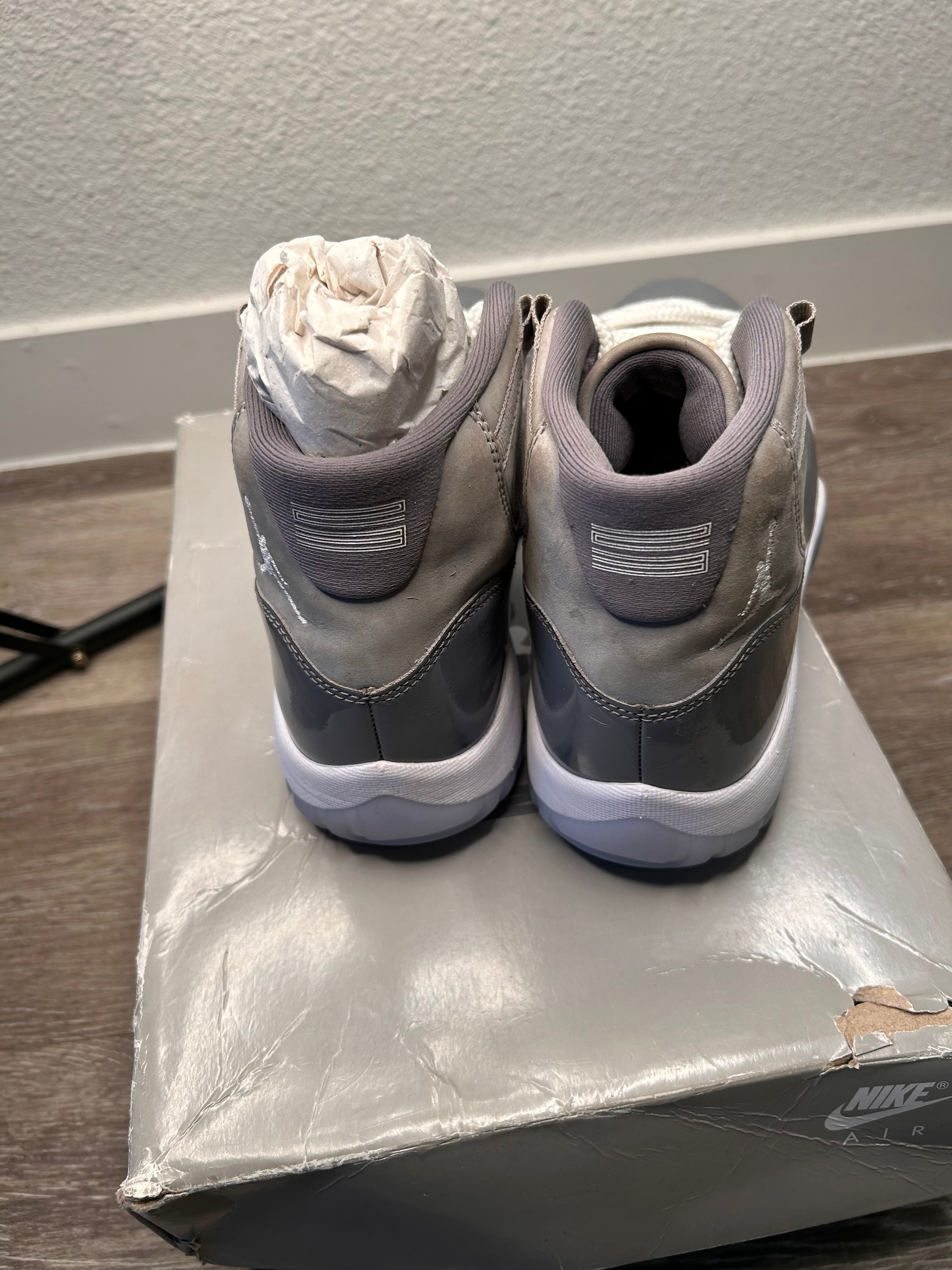 Mens Nike Air Jordan 11 Men's Cool Grey Sneakers Size 8 (2021)