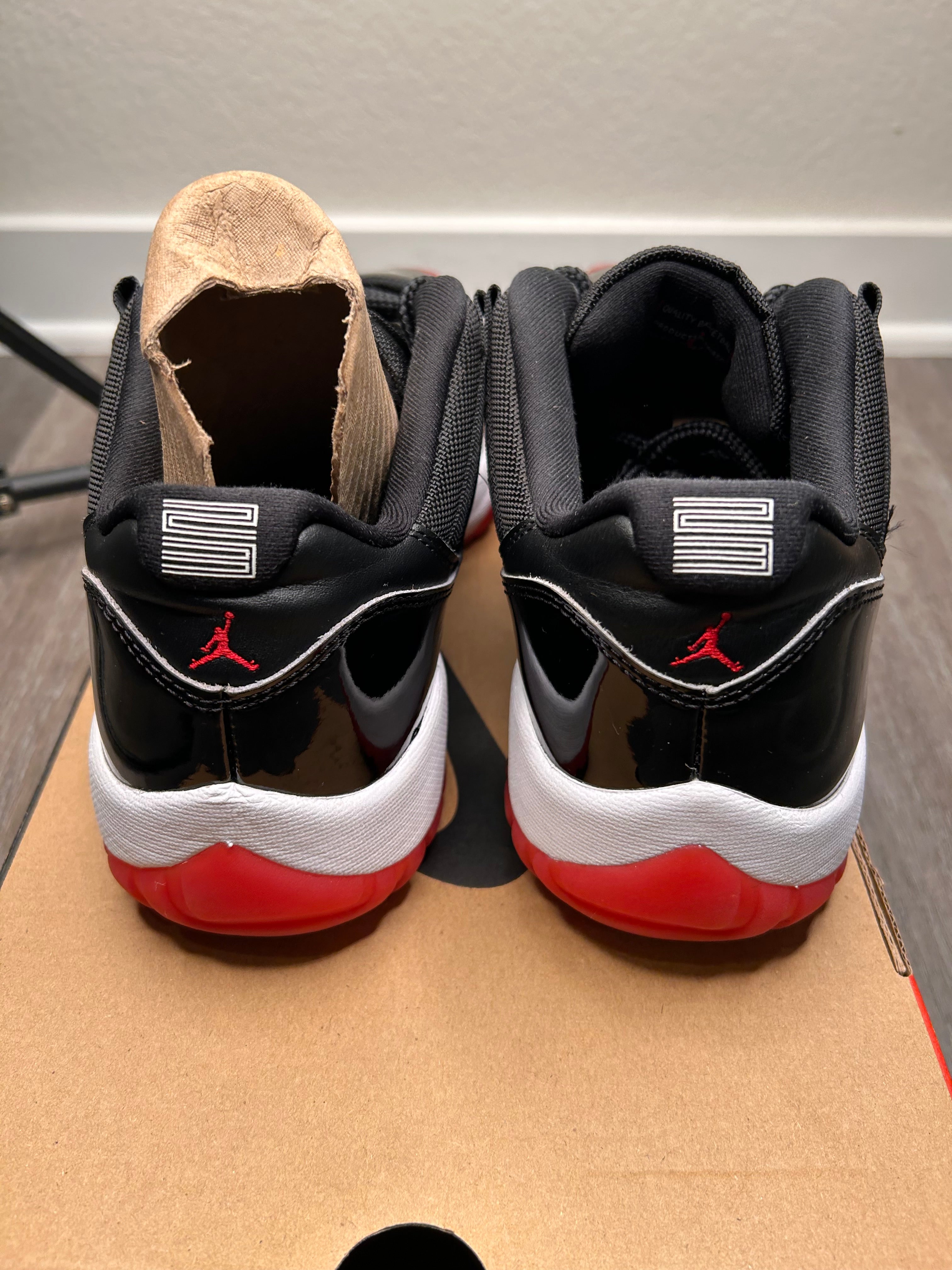 Nike air Jordan retro 11 XI BRED LOW (2025) size 11.5