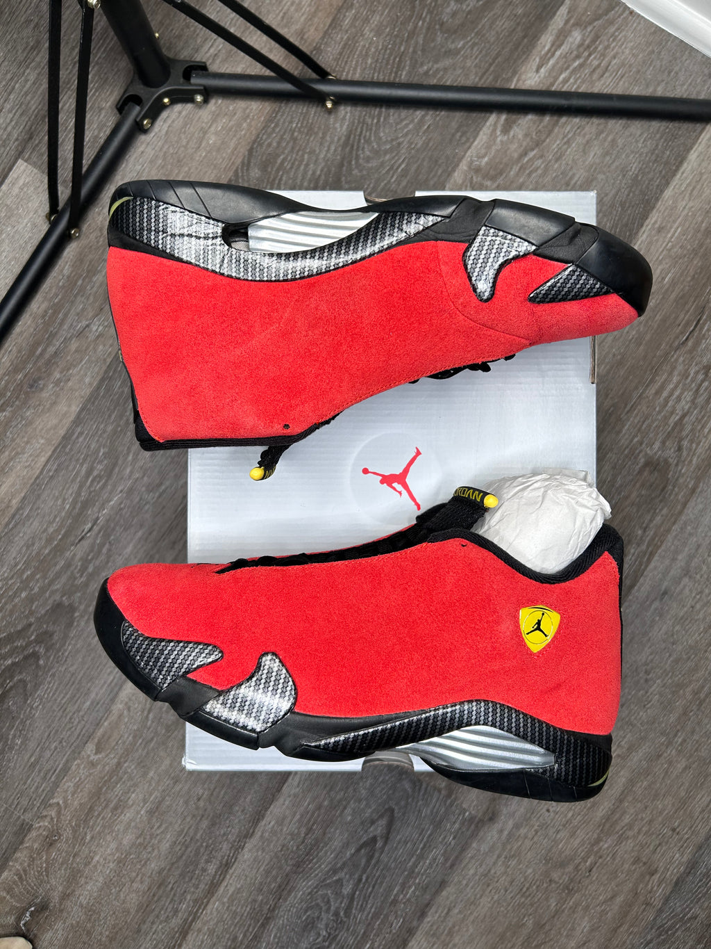Size 9.5 Nike Air Jordan 14 Retro Ferrari 2025 Red Mens IF5015