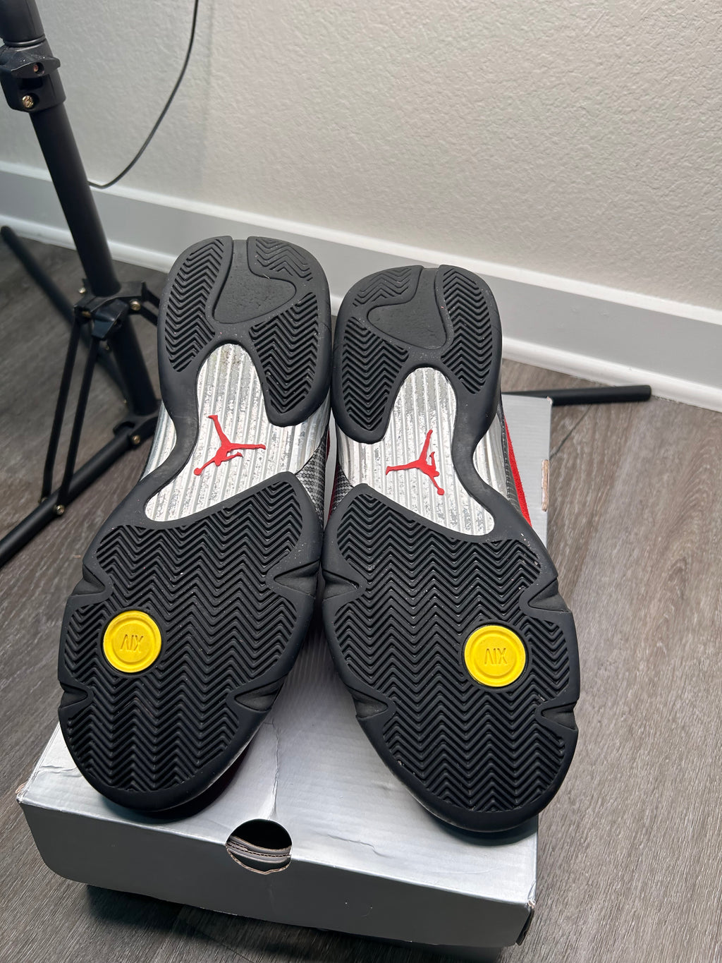 Size 10.5 - Jordan 14 Ferrari  (2025) IF5015-600