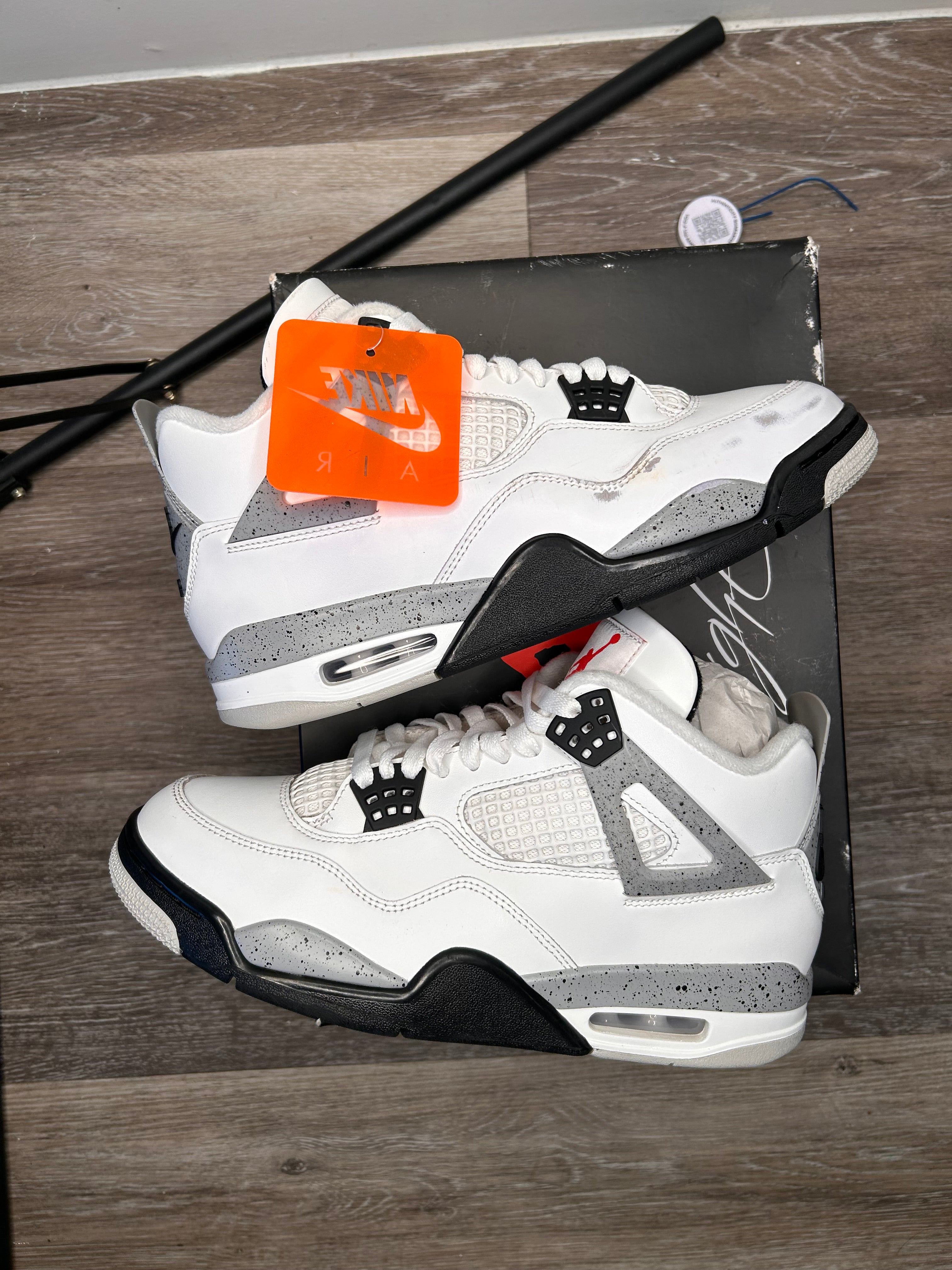 Nike Air Retro Jordan 4 Retro White Cement Og (2025) Size 8.5 Mens