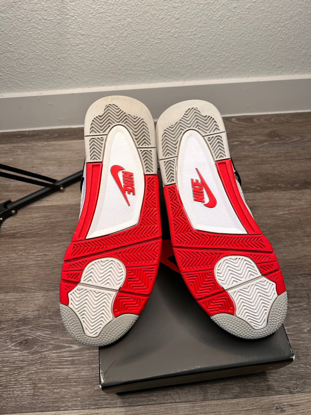 Size 10.5 - Nike Air Jordan 4 Retro Fire Red (2020) DC7770-160