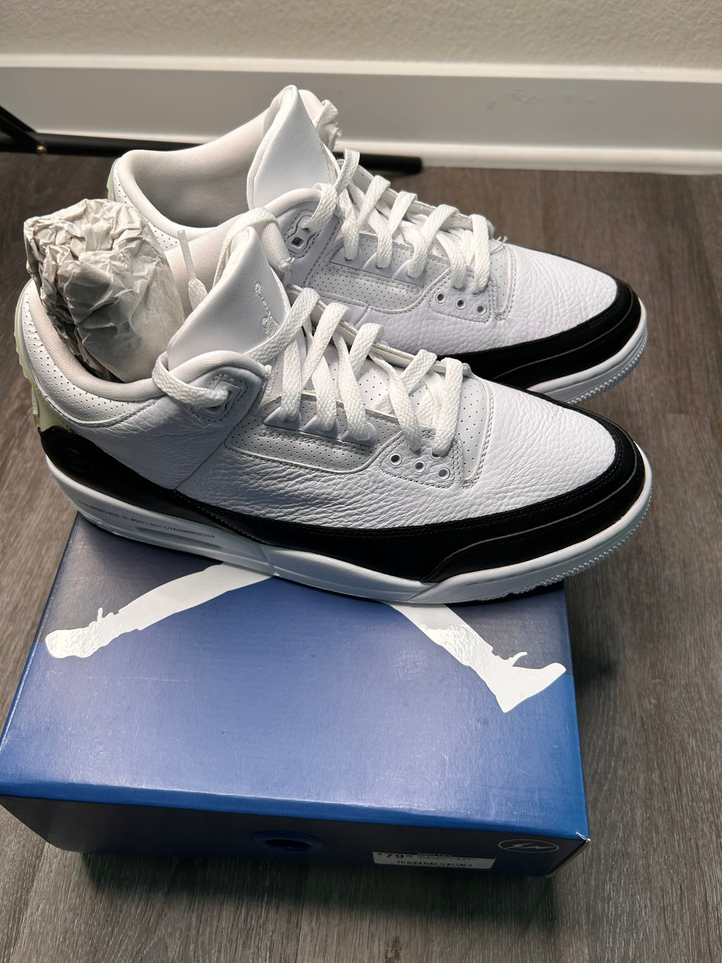 Size 10.5 Nike air Jordan 3 retro FRAGMENT (2020)