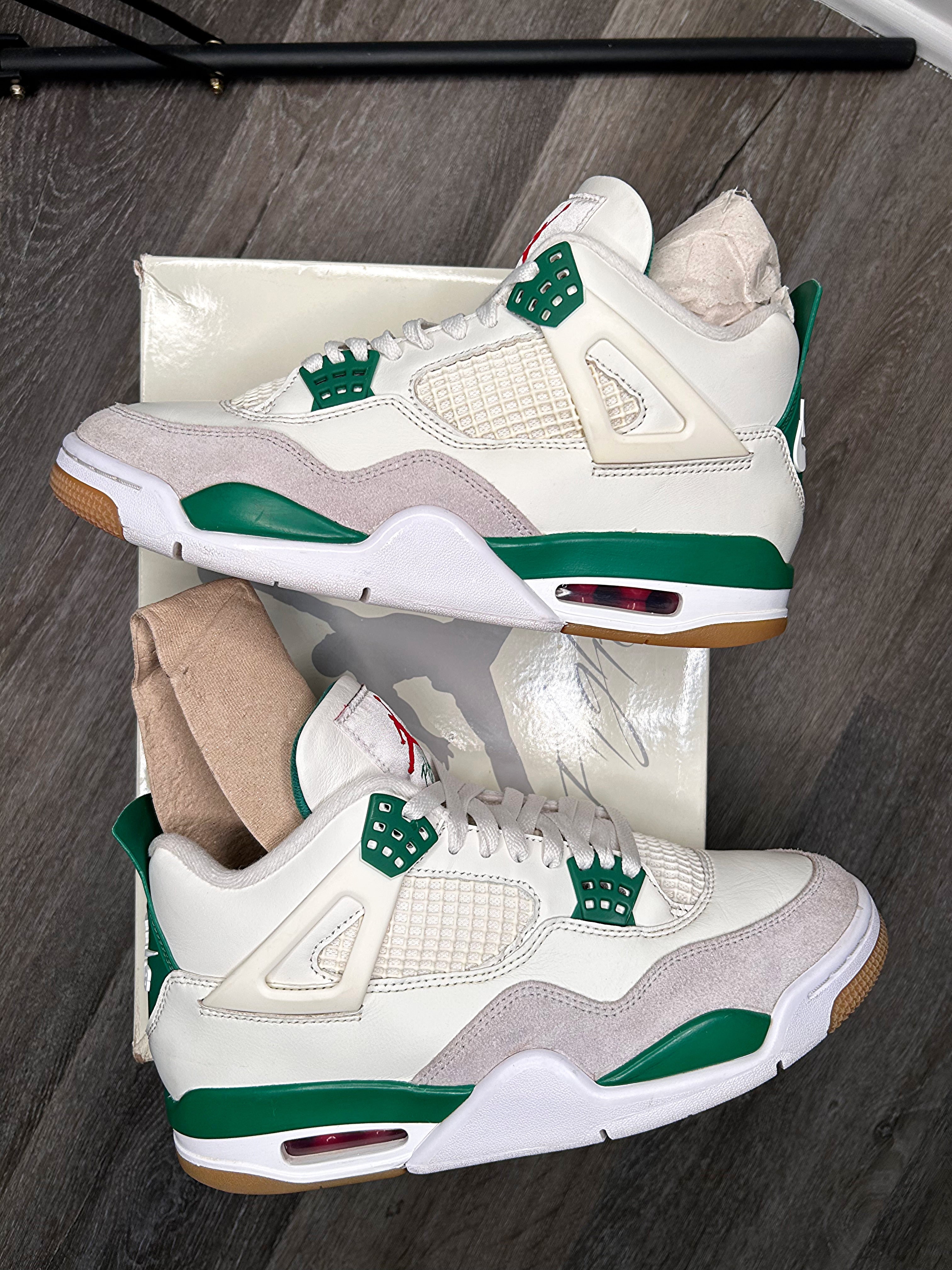 Size 8.5 - Nike SB x Air Jordan 4 Pine Green (2023) DR5415-103