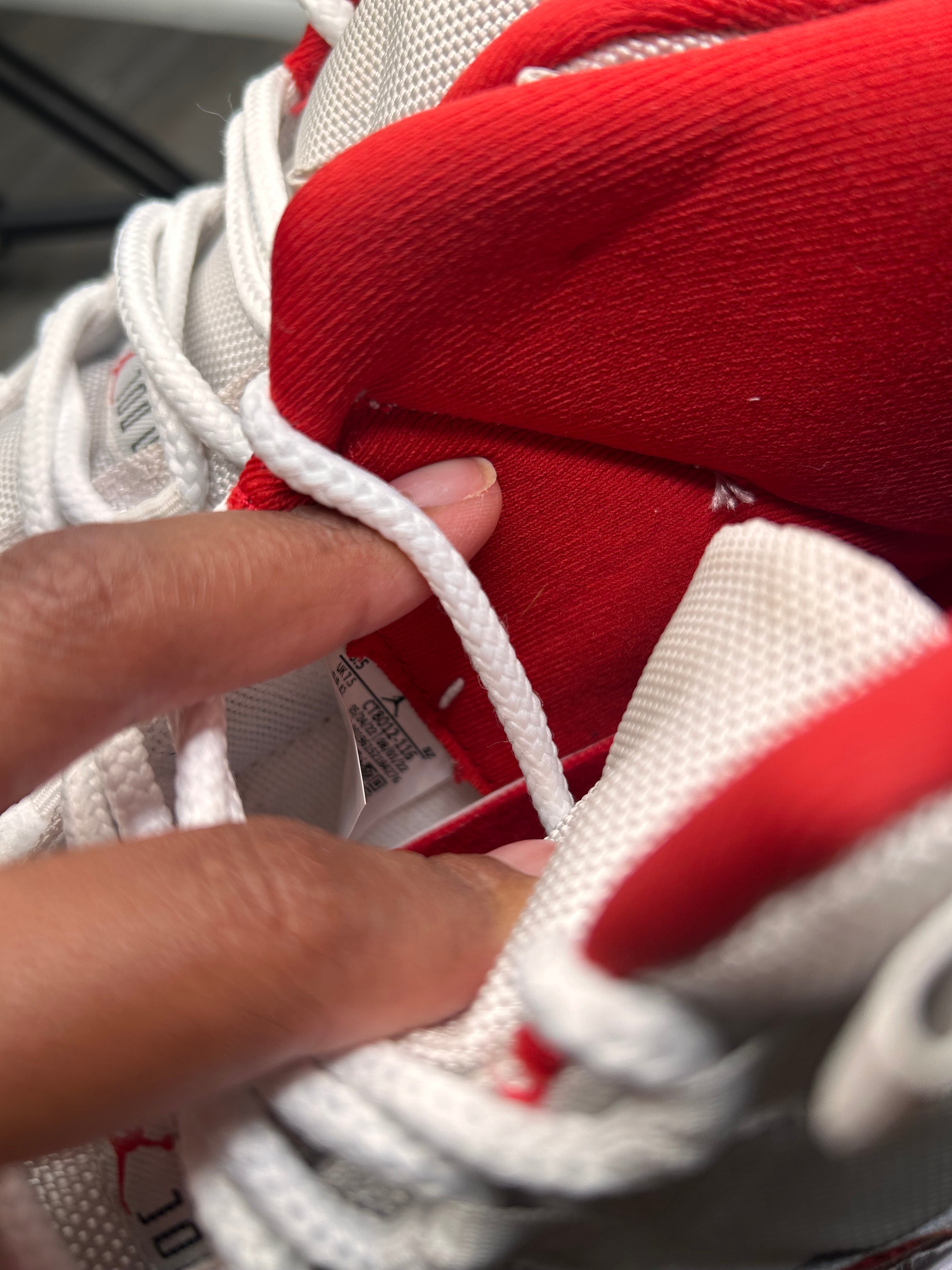 Size 8.5 Nike air Jordan retro 11 CHERRY (2022)