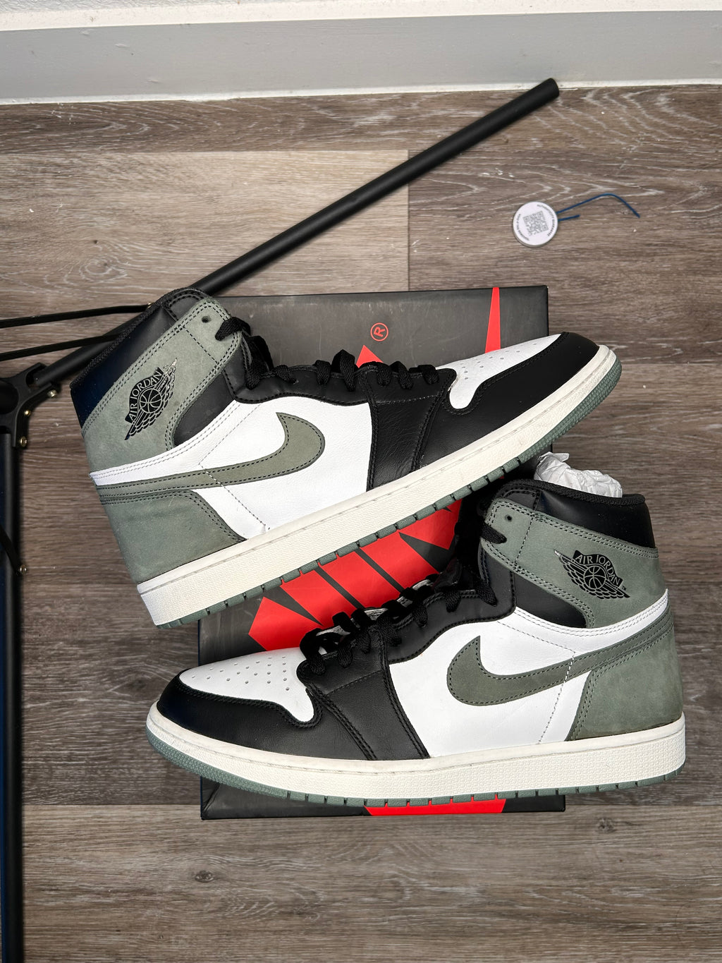 Nike Air Jordan 1 Retro High OG “Clay Green” (2018) 555088-135 Men’s US Size 13