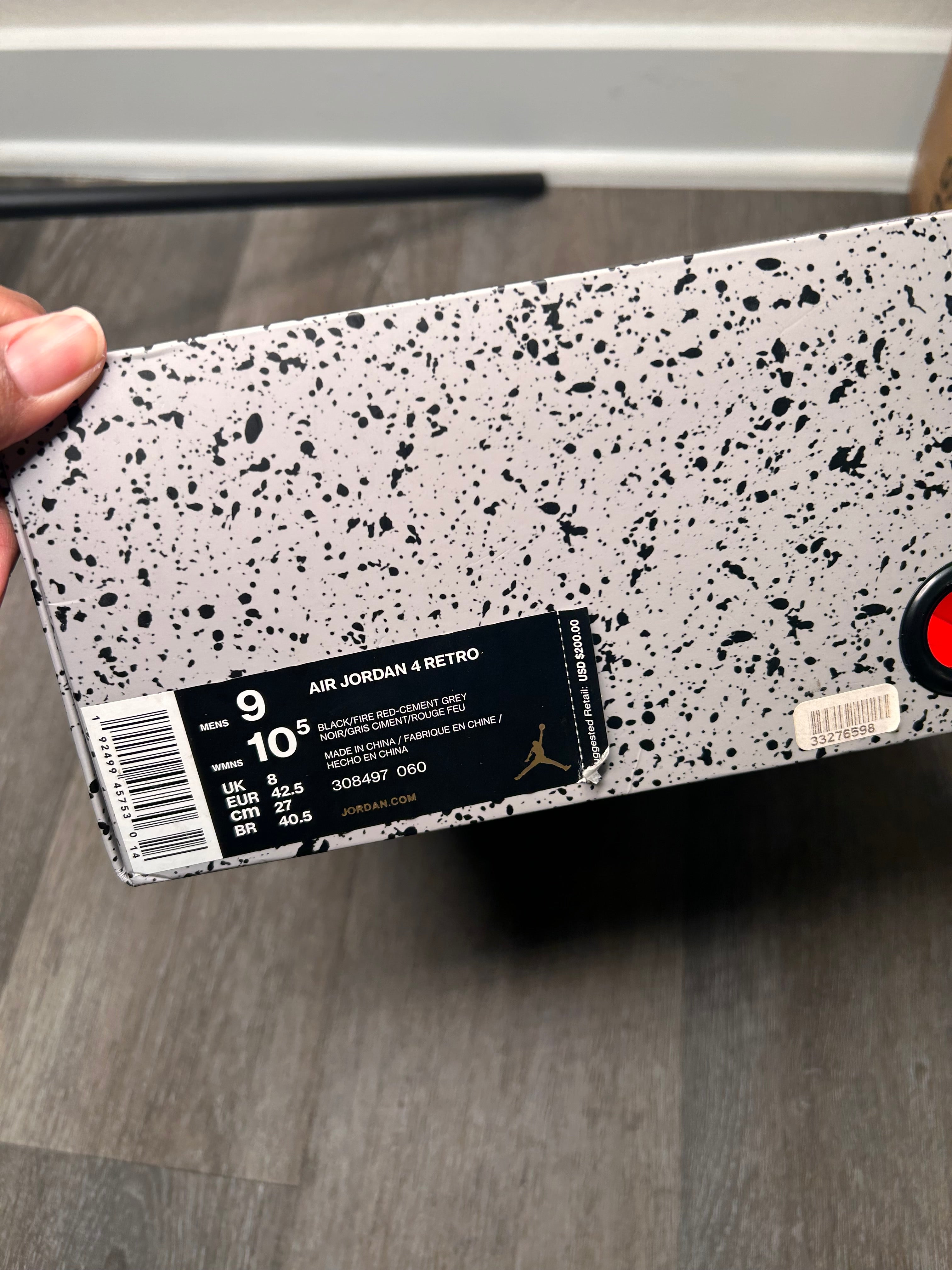 Size 9 Nike air Jordan retro 4 BRED (2019)