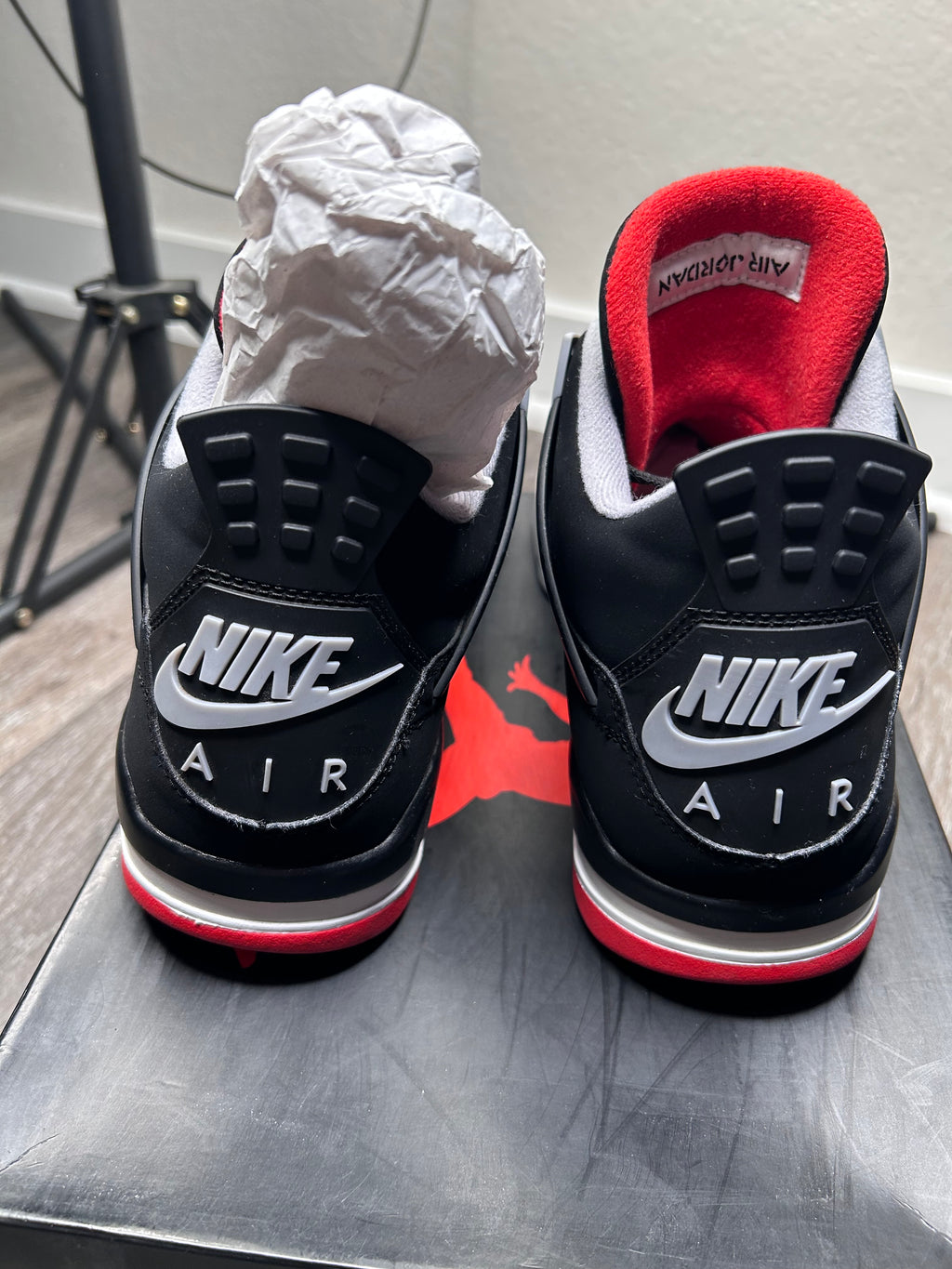 Size 10 Nike Air Jordan 4 Retro OG Bred 2019 308497-060 Mens Sneaker With Box