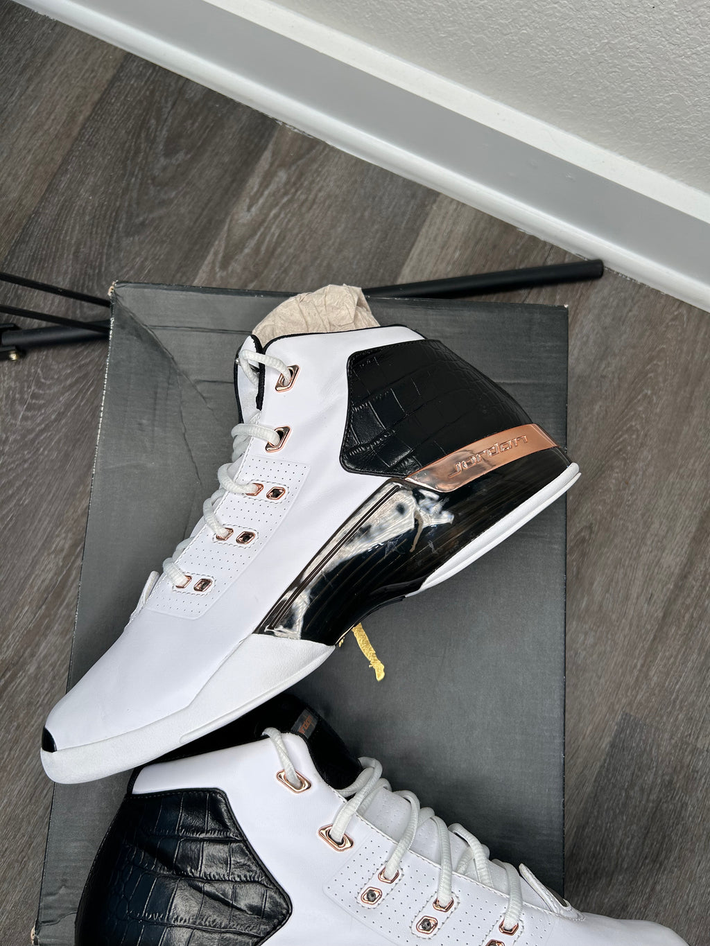 Size 11.5 - Nike Air Jordan 17 XVII Copper (2016) 832816-122
