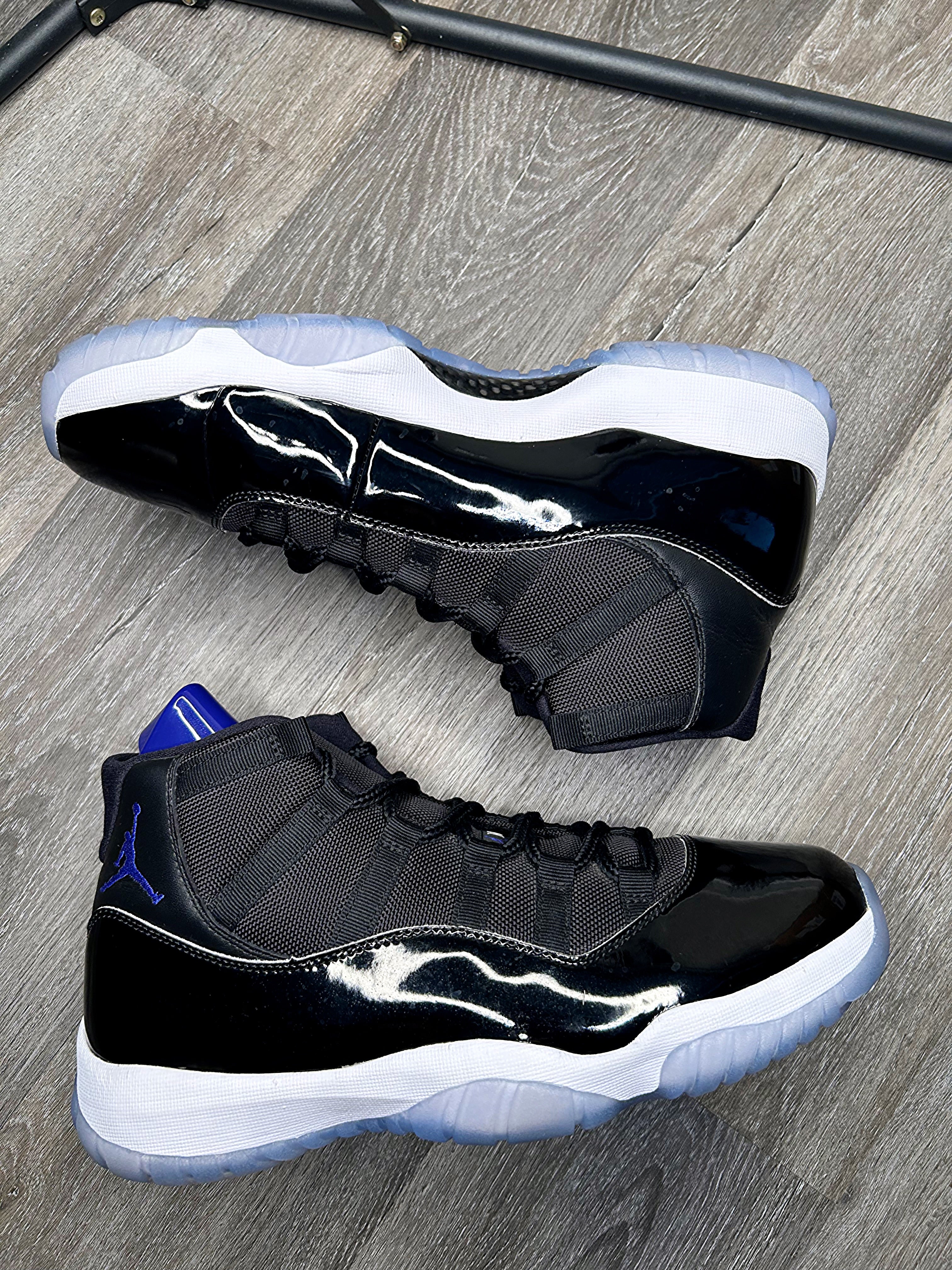 Size 10.5 - Jordan 11 Retro Space Jam 378037-003 Men’s