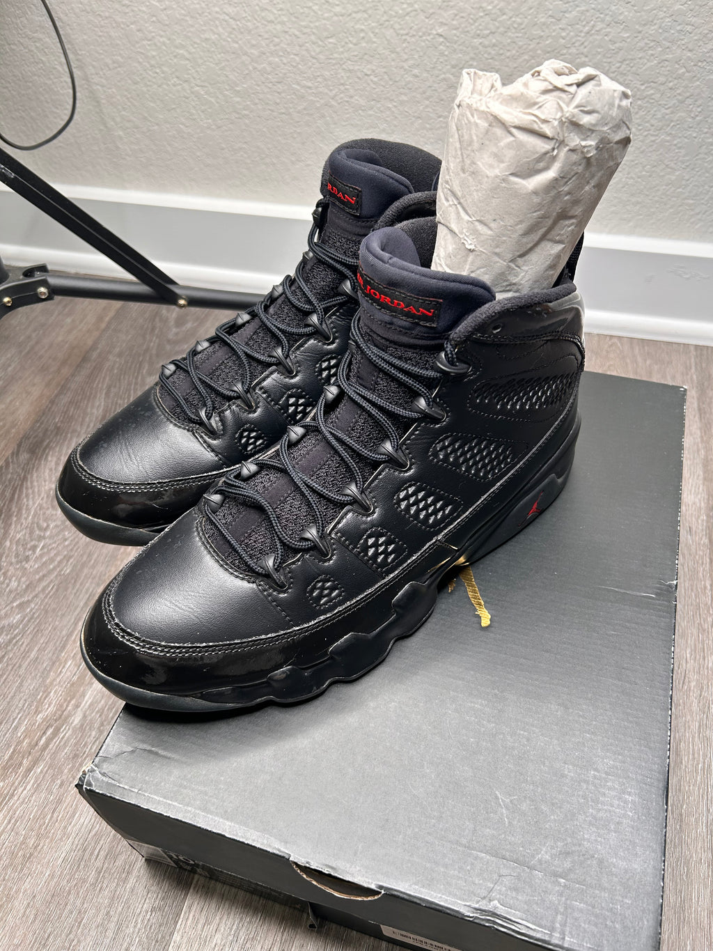 Nike air retro Jordan 9 BRED (2018) men’s size 11
