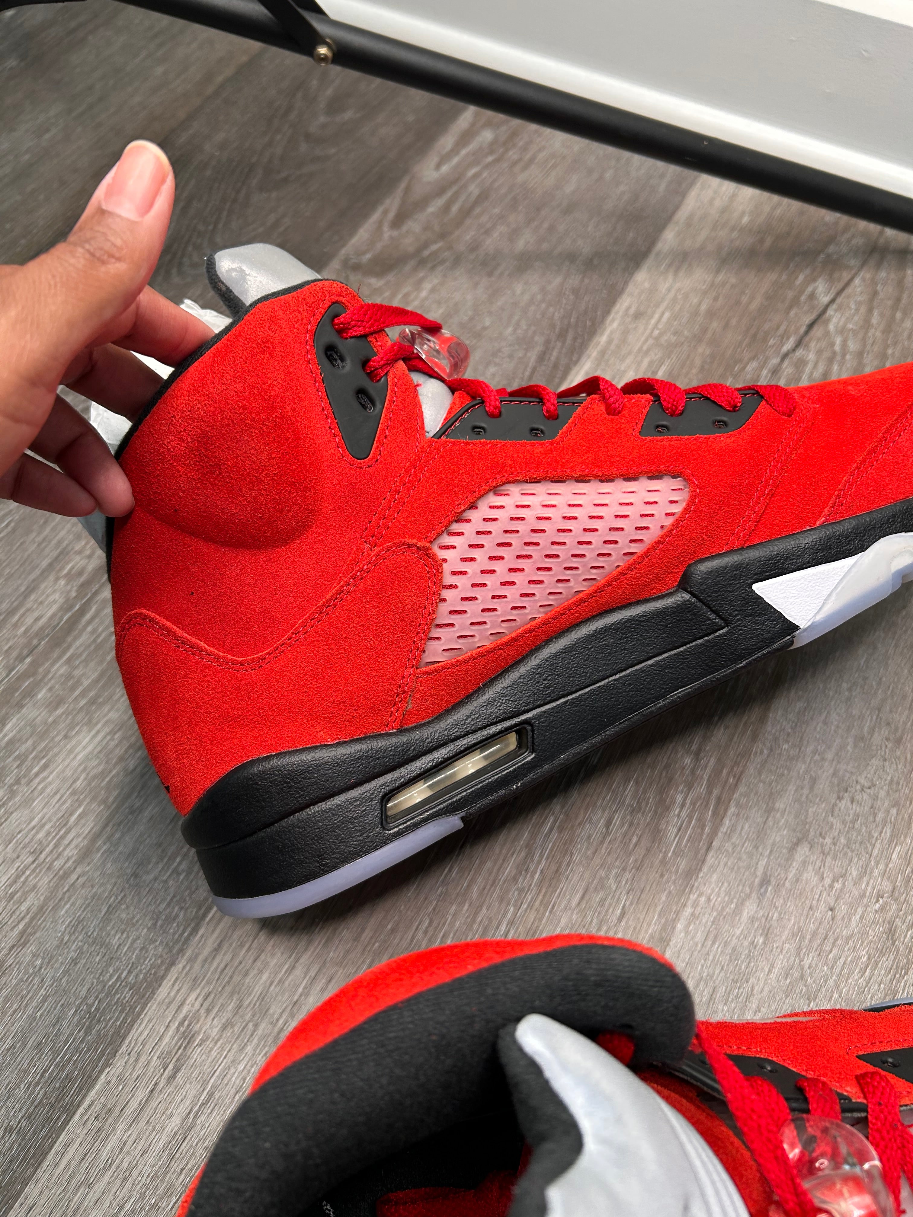 Size 13 Nike air Jordan retro 5 V Raging Bulls (2021) mens