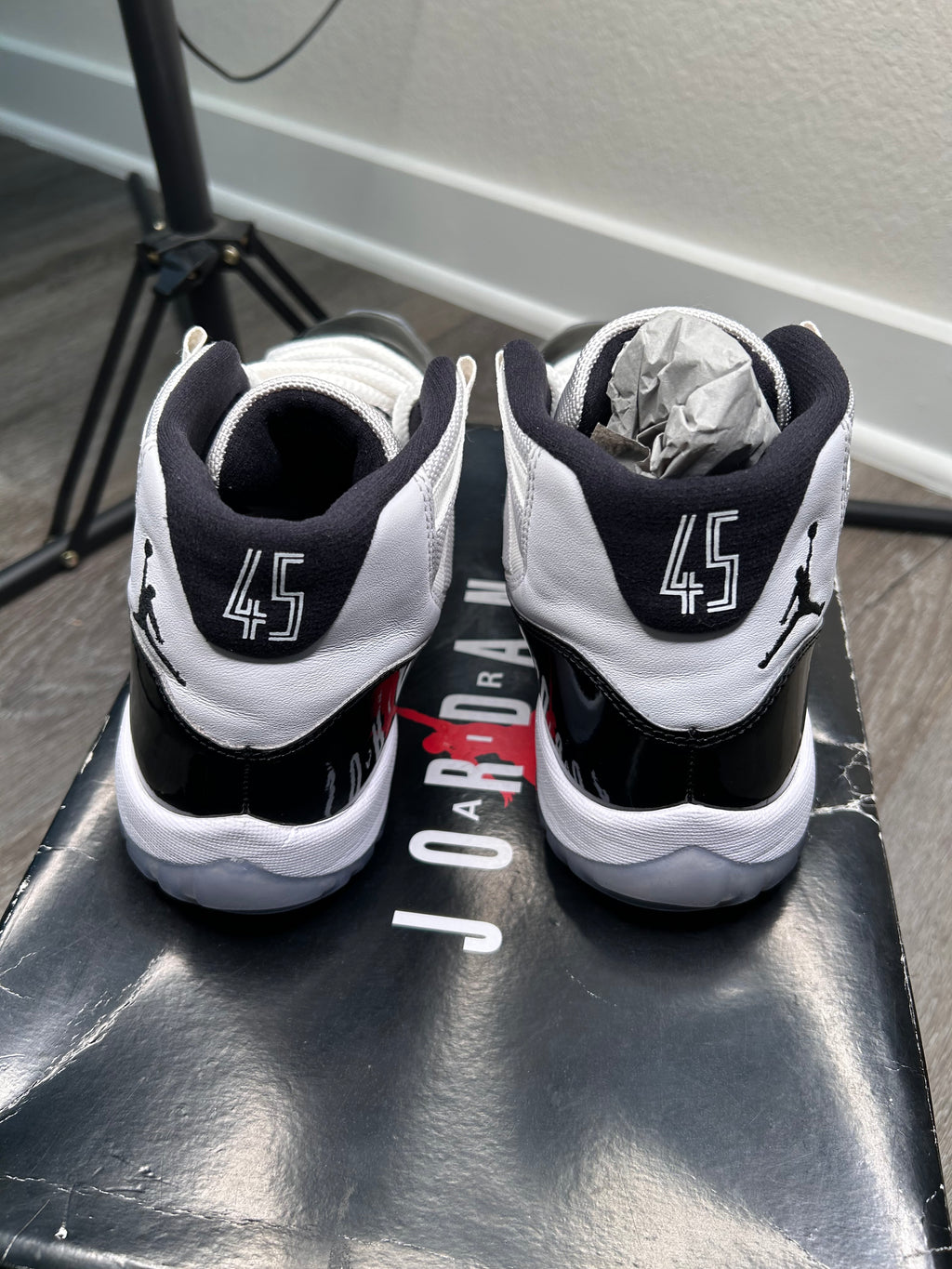 Size 7.5 - Jordan 11 Concord (2018) 378037-100