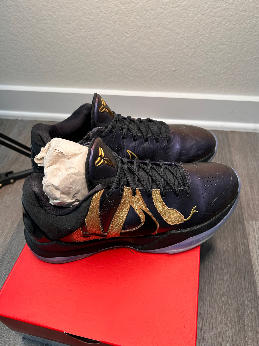 Nike Kobe 5 V eggplant size 10.5 men’s (2025)
