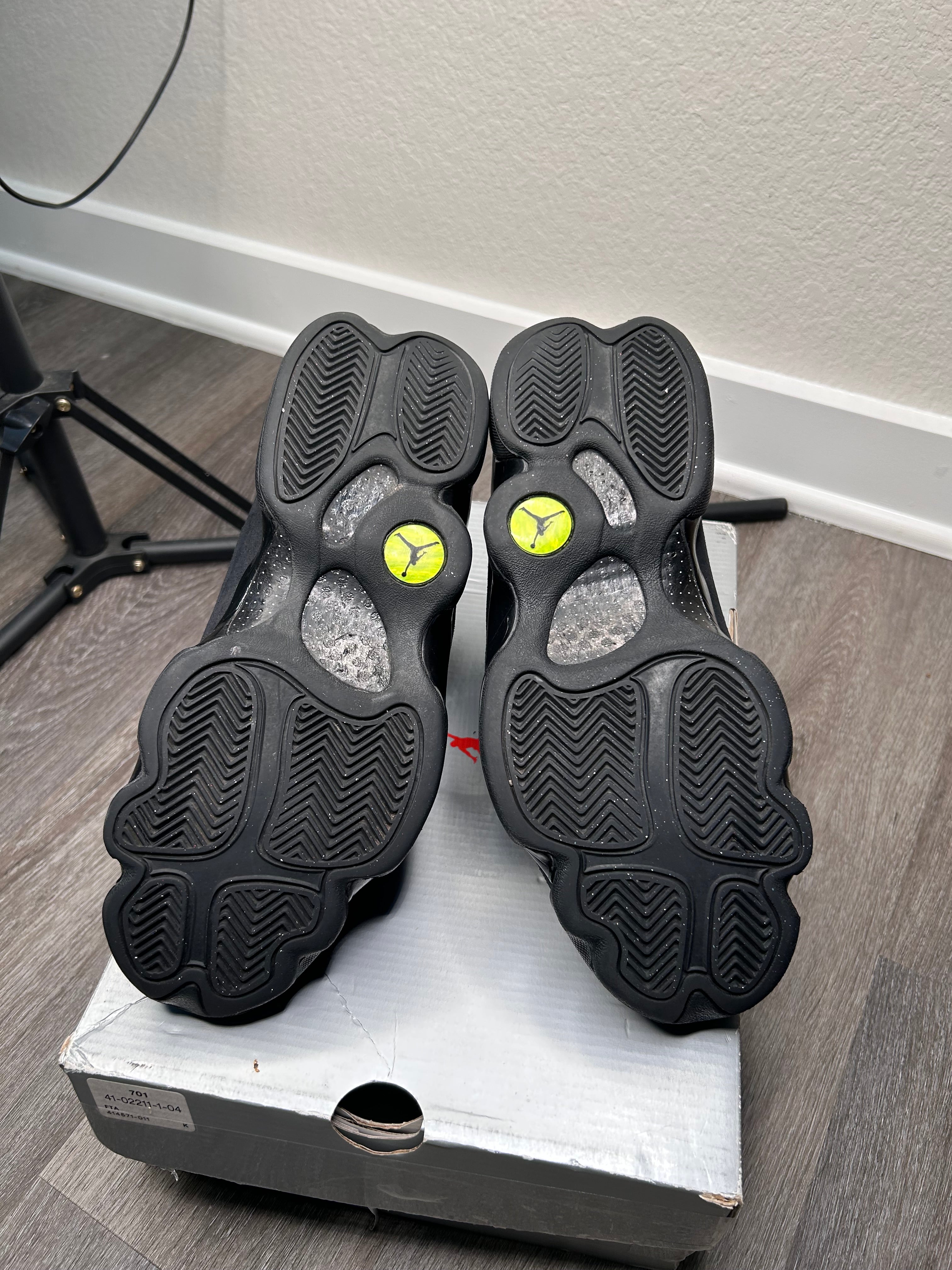 Size 8 - Jordan 13 Black Cat Black/Anthracite (2017) 414571-011