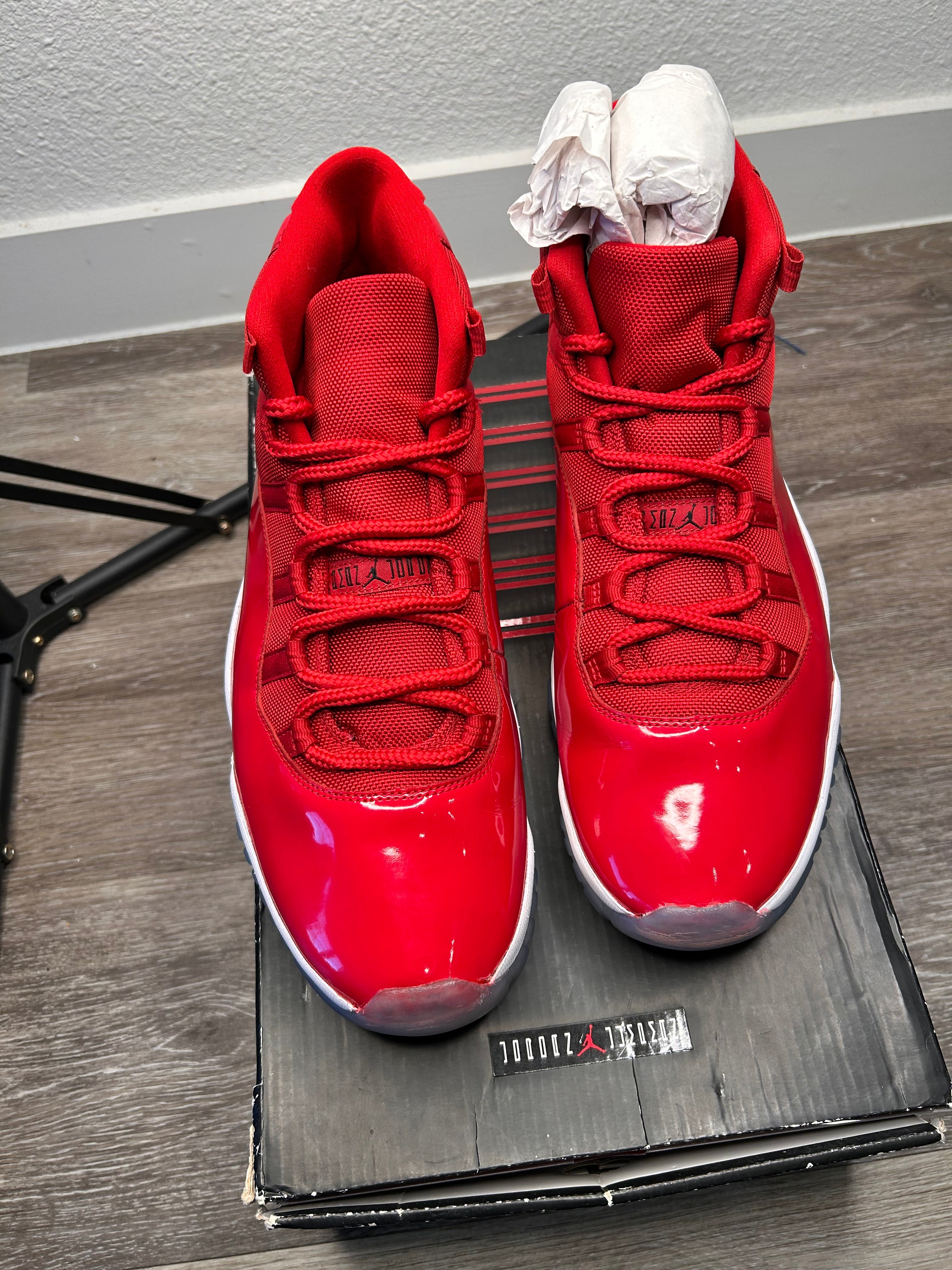 Nike Air Men's Jordan 11 Retro 'Win Like' 96' Size 12 (2017)