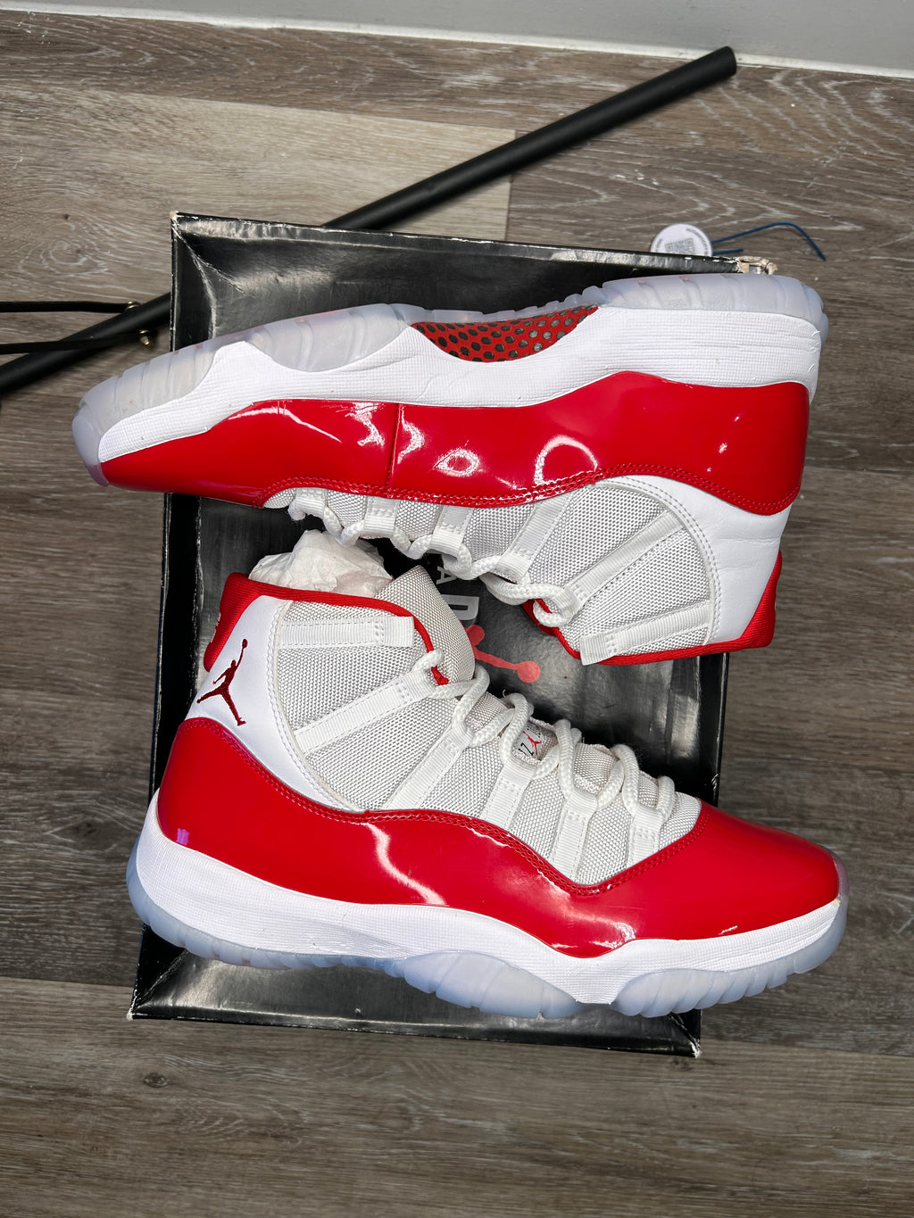 Nike Air Jordan 11 Retro 'Cherry' (2022) CT8012-116 Size 10.5