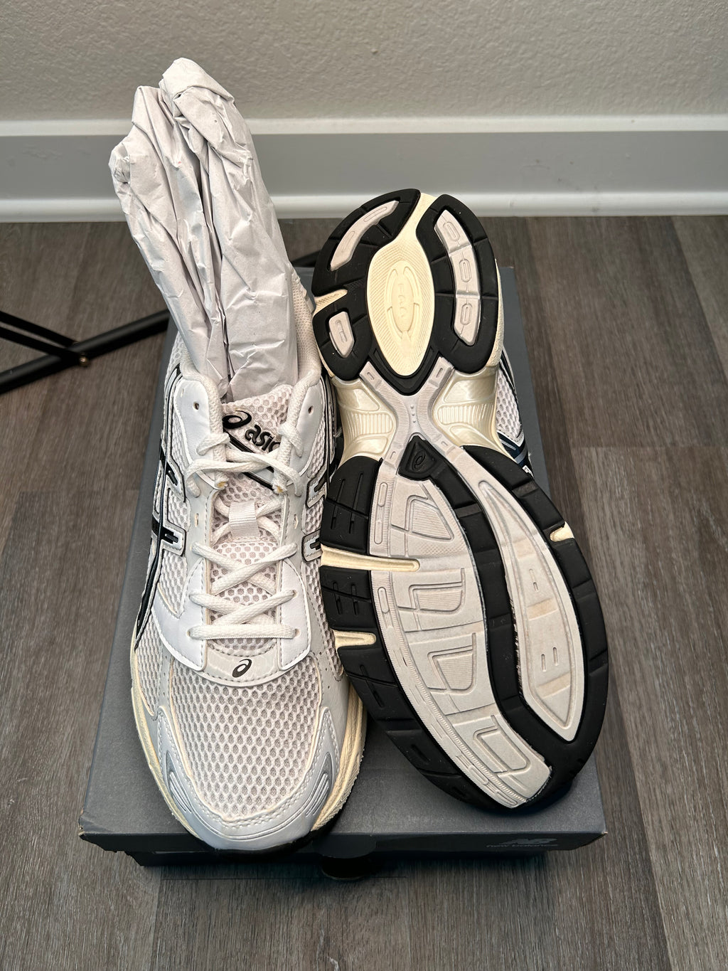 ASICS 1130 GEL size 11 men’s cloud grey