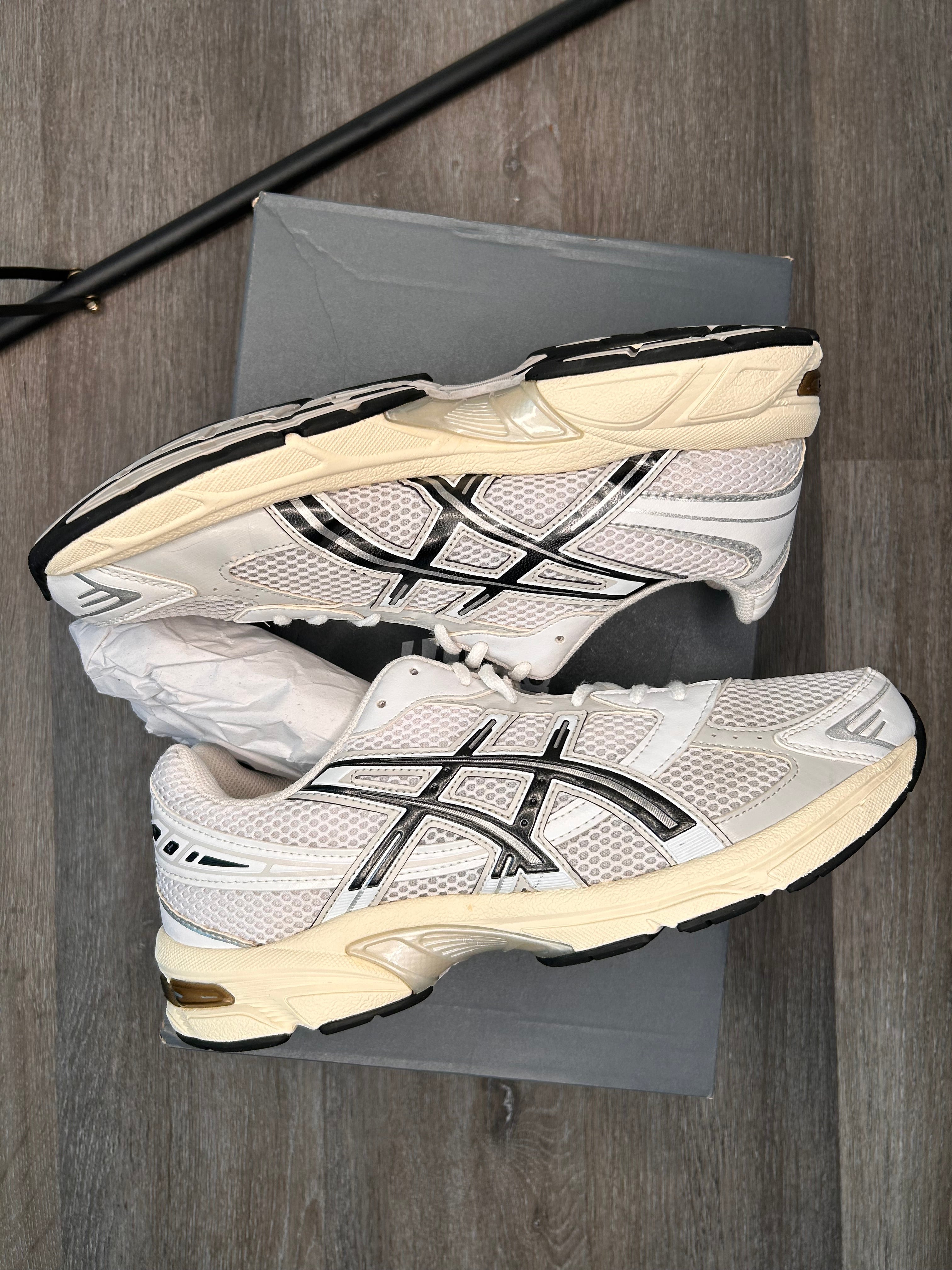 ASICS 1130 GEL size 11 men’s cloud grey