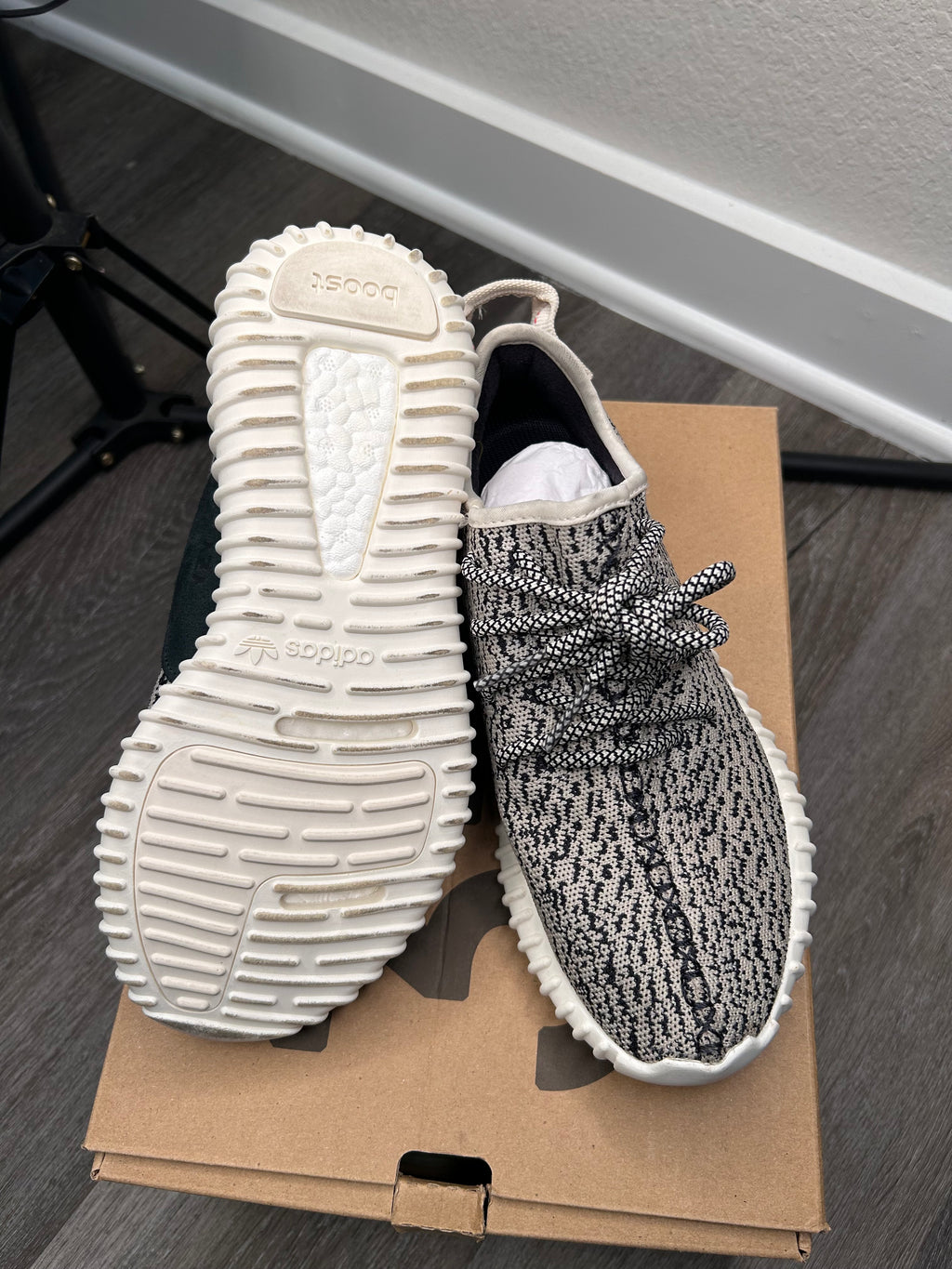 Size 6.5 - Adidas Yeezy 350 V1 Turtle Dove (2022) AQ4832
