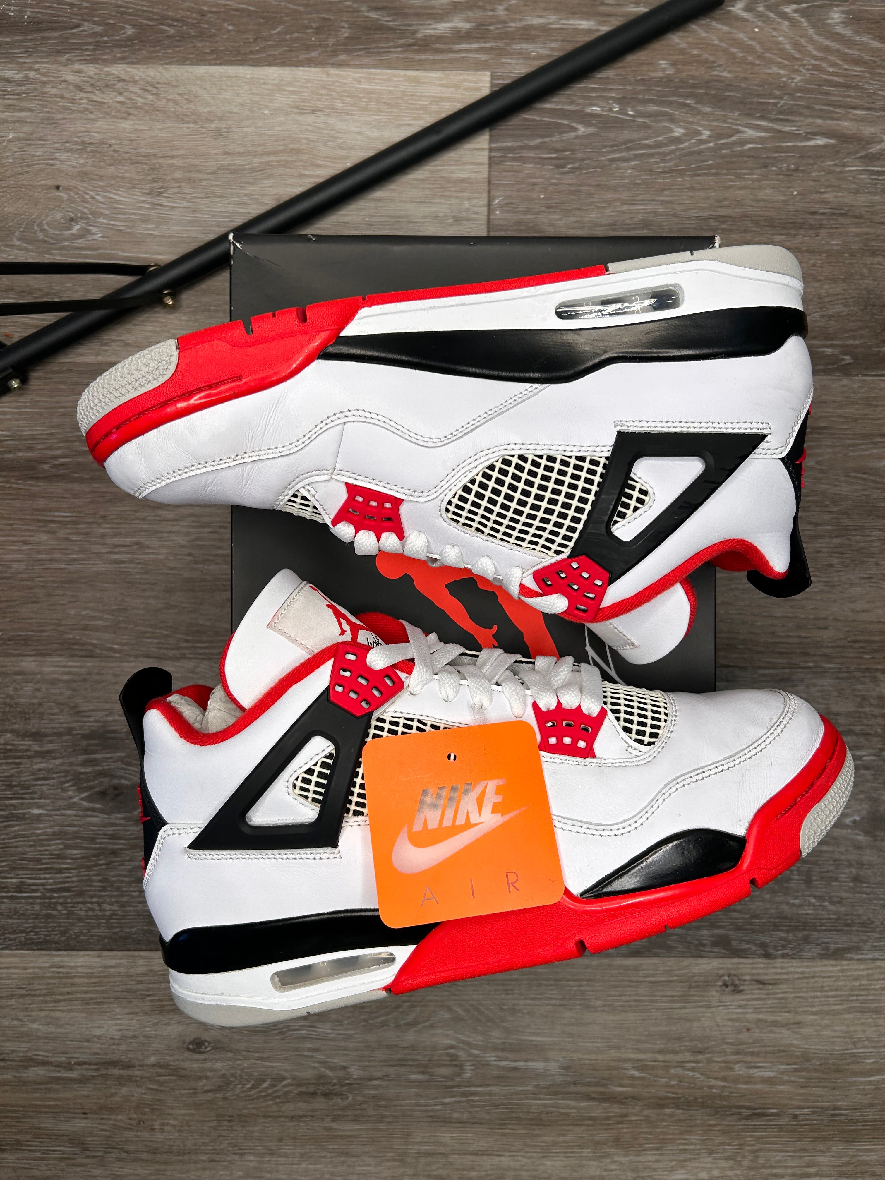 Size 10.5 - Nike Air Jordan 4 Retro Fire Red (2020) DC7770-160