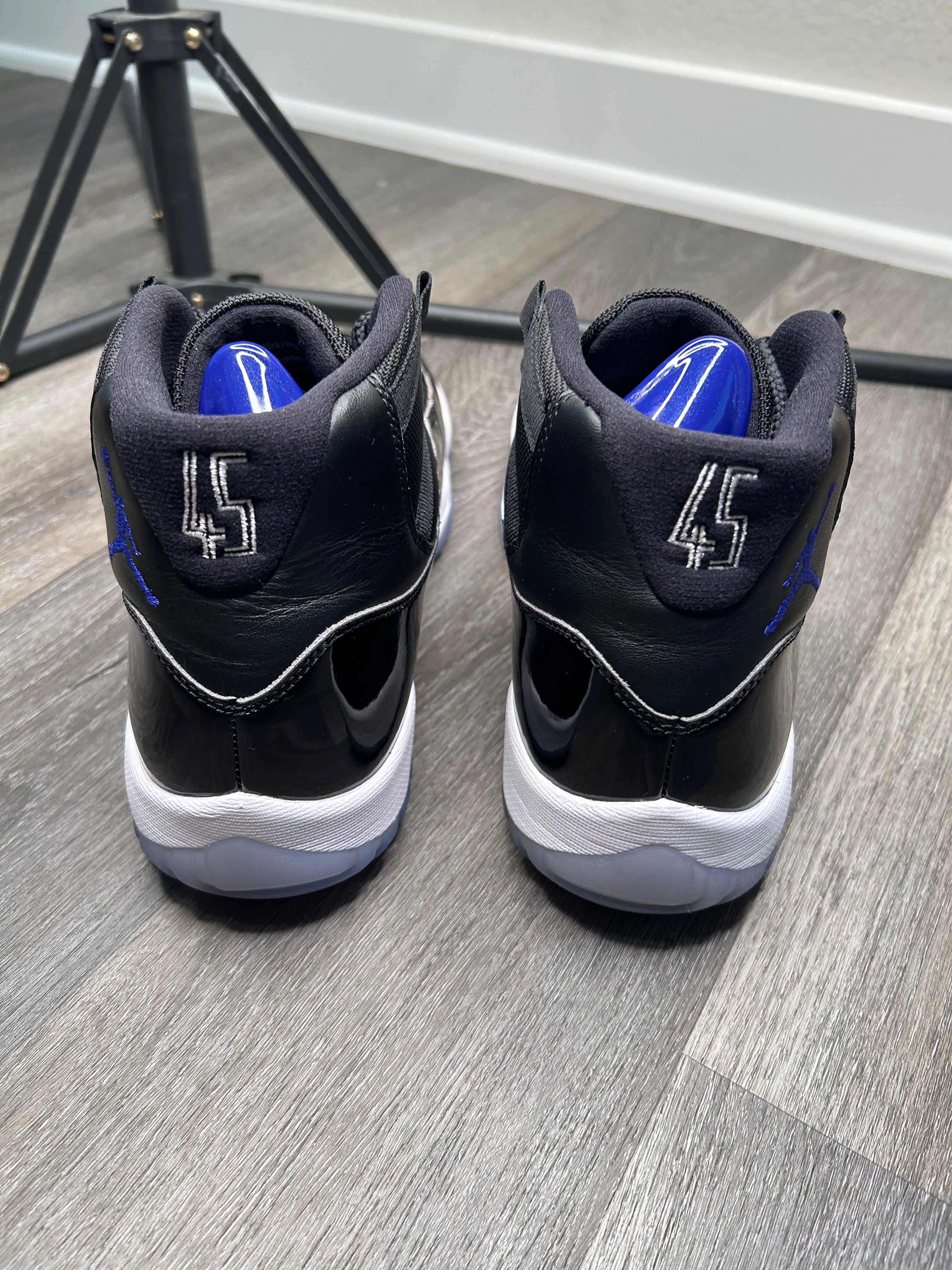 Size 10.5 - Jordan 11 Retro Space Jam 378037-003 Men’s