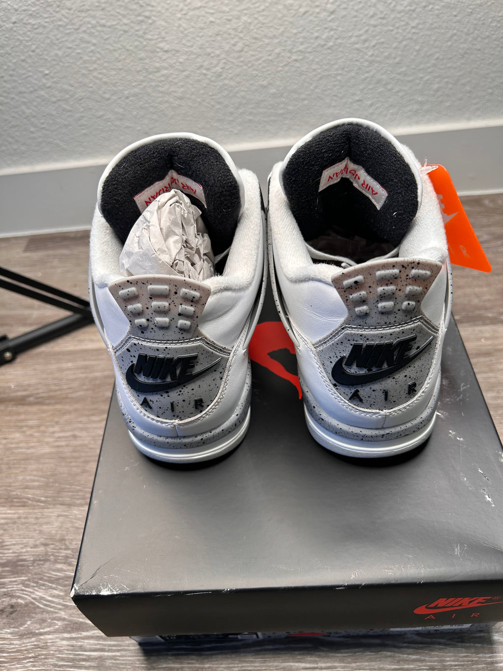 Nike Air Retro Jordan 4 Retro White Cement Og (2025) Size 8.5 Mens