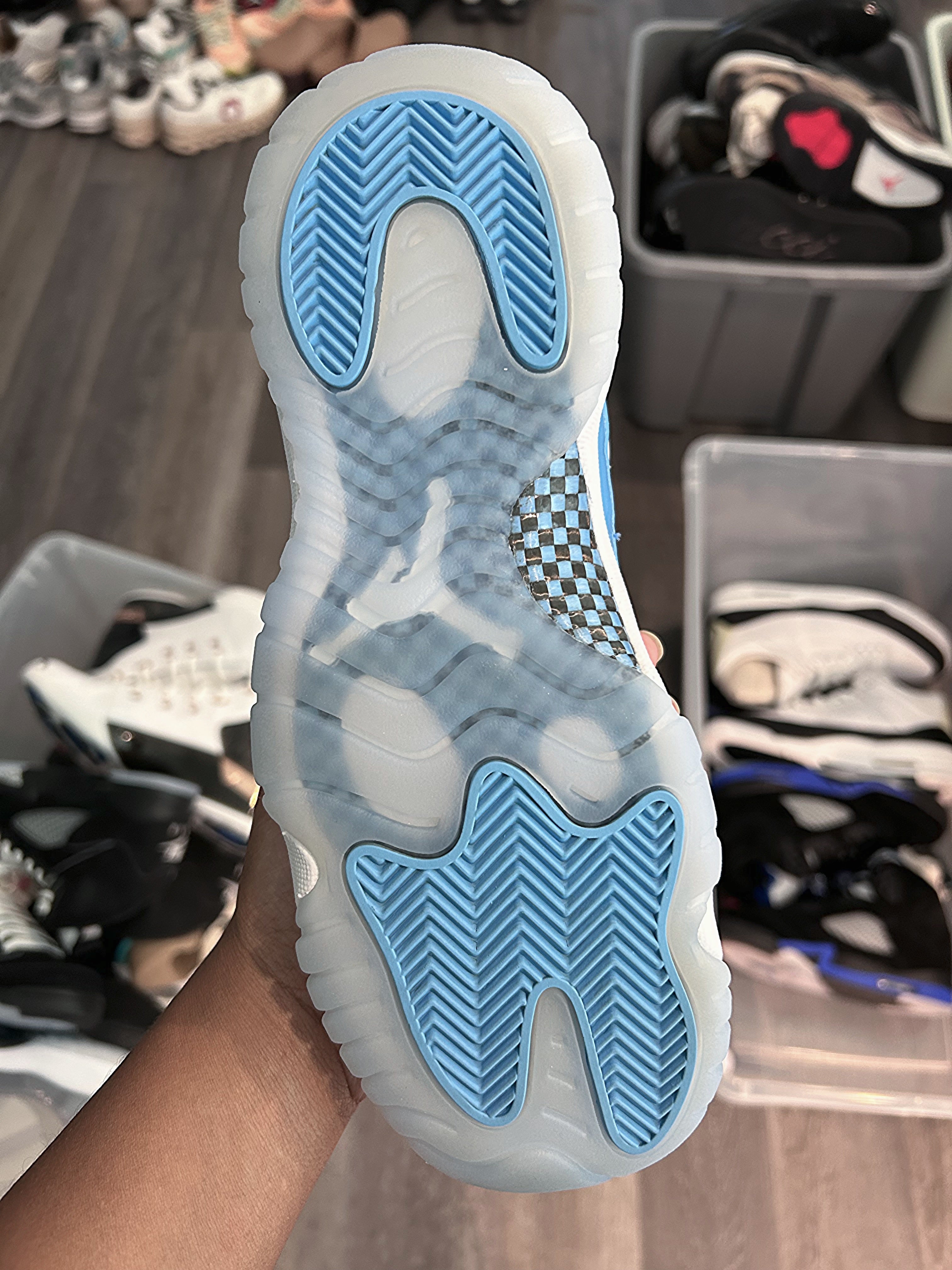 Size 7Y - Jordan 11 Retro Low University Blue (2026) FV5104-100