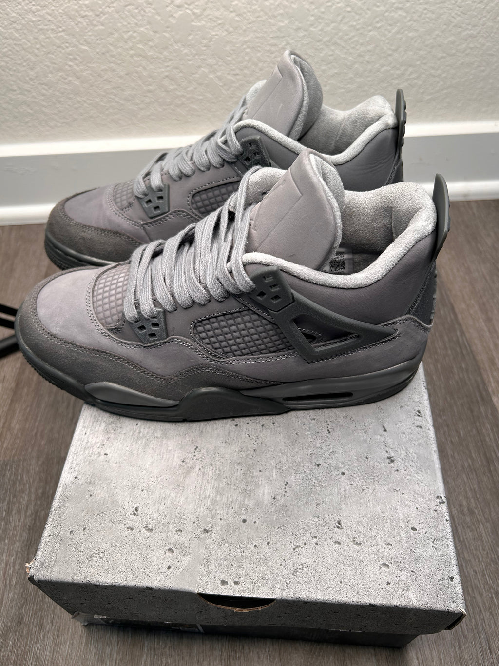 Nike air Jordan 4 wet cement (2024) size 7Y