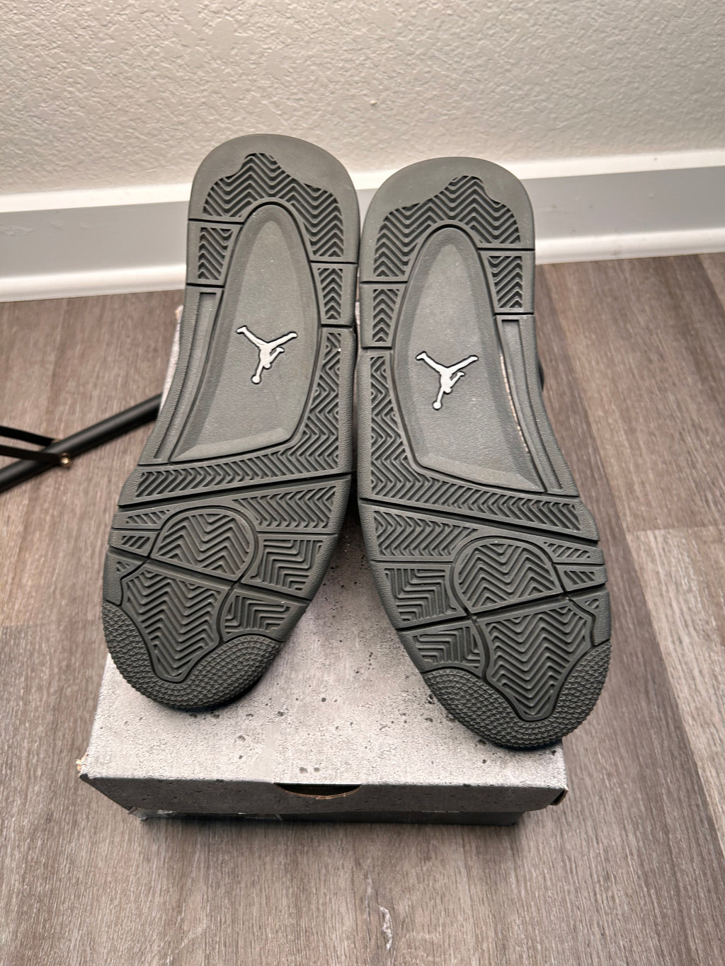 Nike air Jordan 4 wet cement (2024) size 7Y