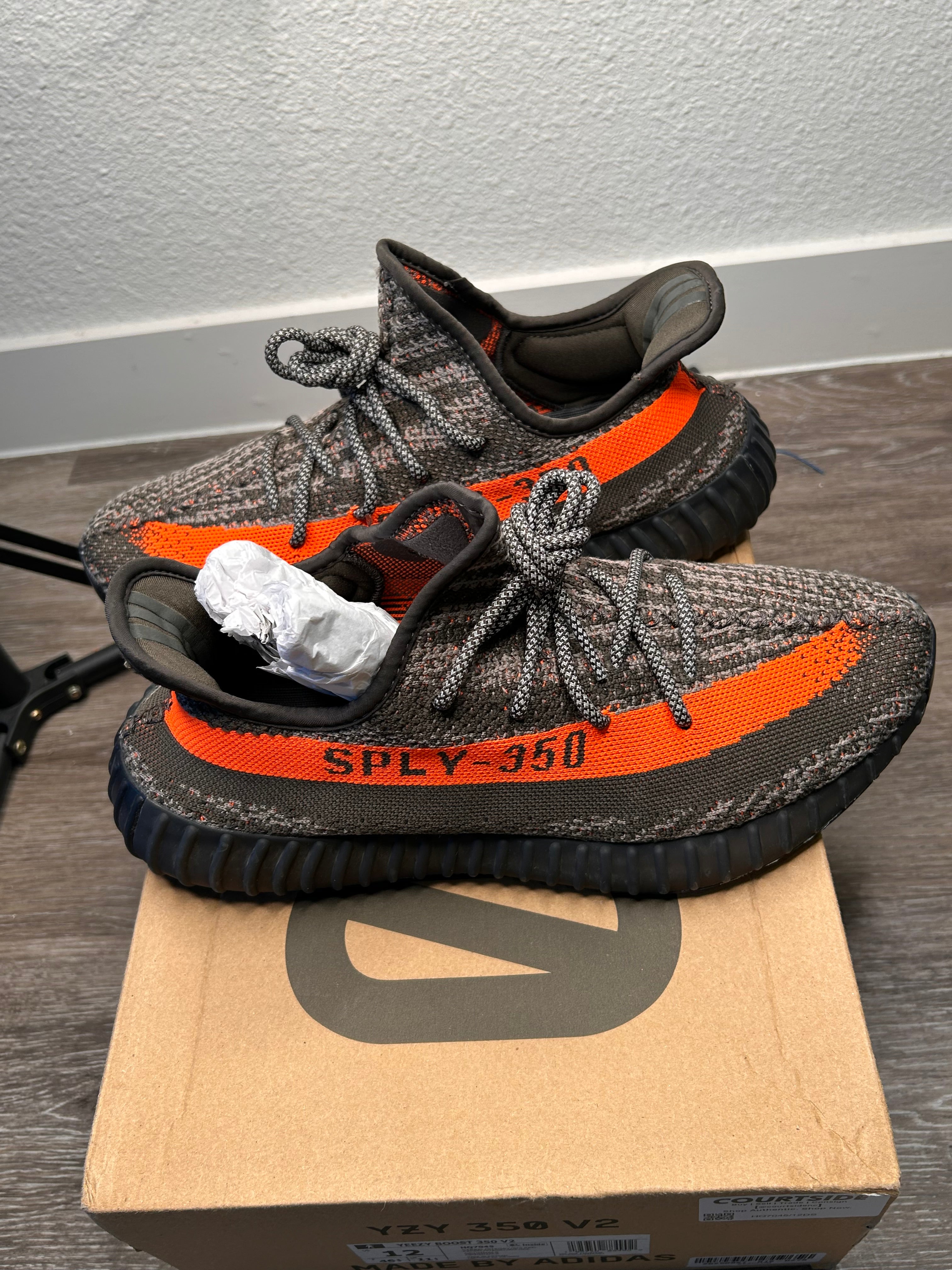 Size 11 - adidas Yeezy Boost 350 V2 Low Beluga Reflective (2021)