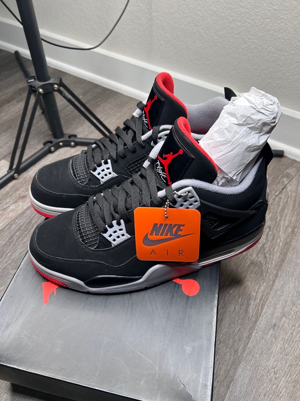 Size 10 Nike Air Jordan 4 Retro OG Bred 2019 308497-060 Mens Sneaker With Box